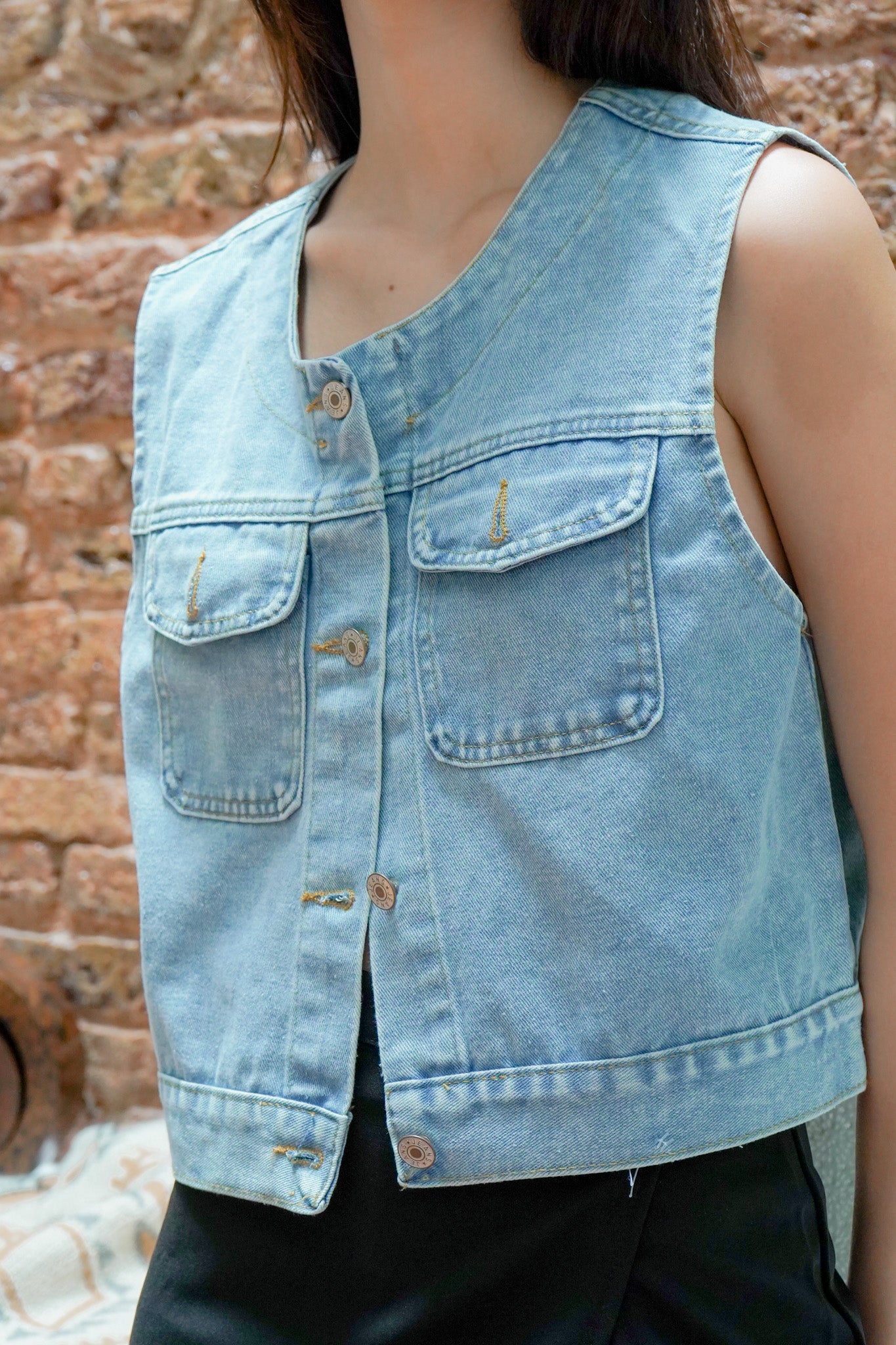 Gemma Denim Vest Jacket (Light denim)