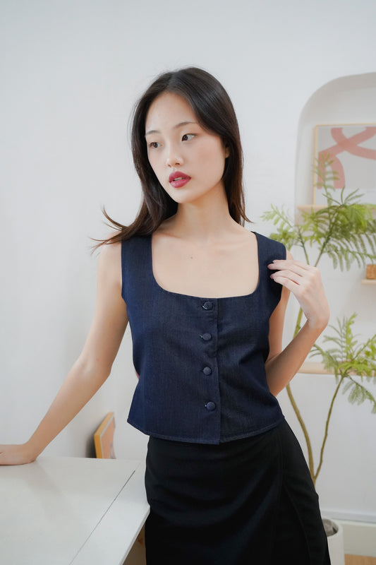 Mira Sleeveless Button Up Top (Dark Denim)