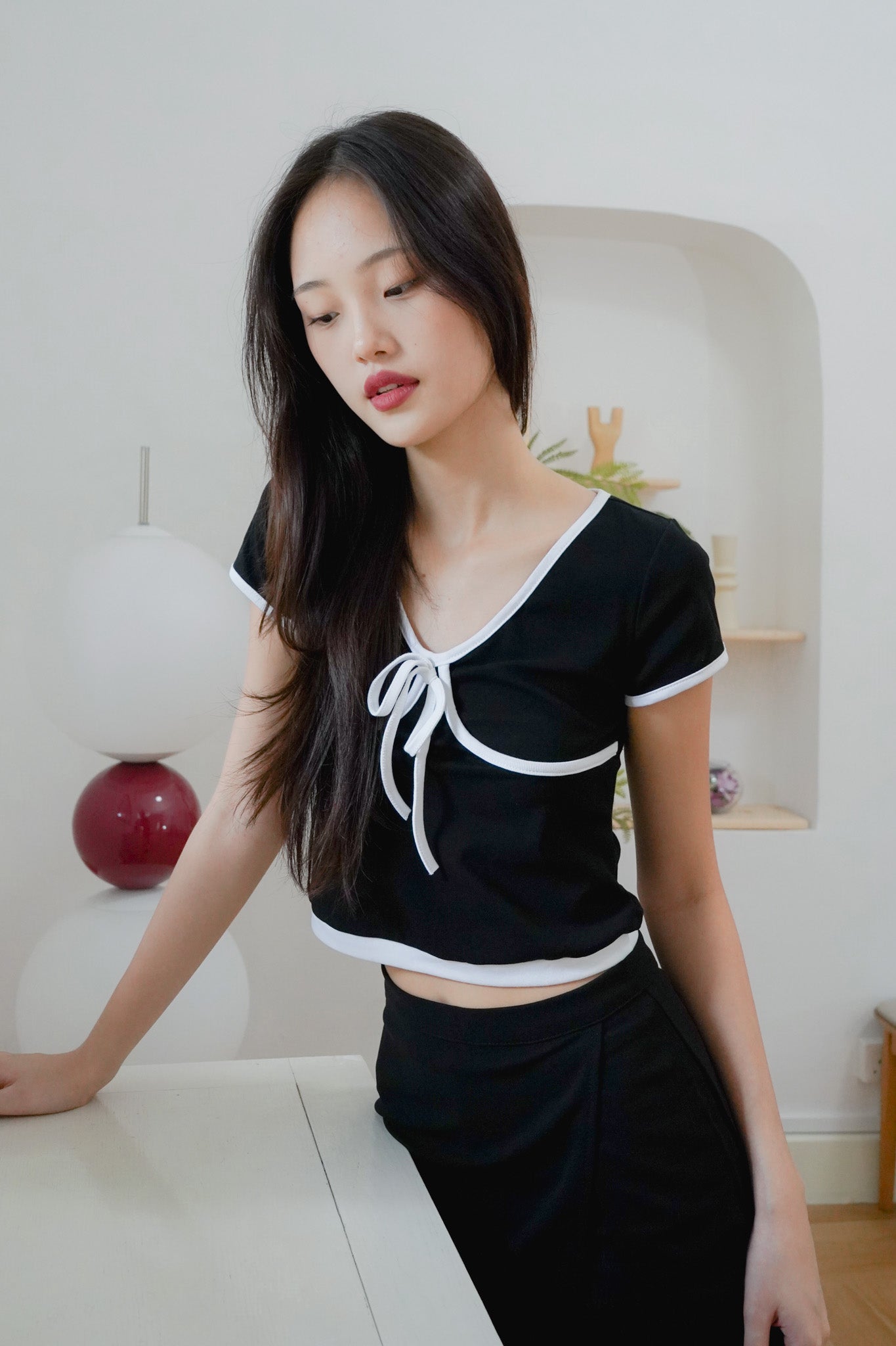 Colette Ribbon Ringer Tee (Black & White)