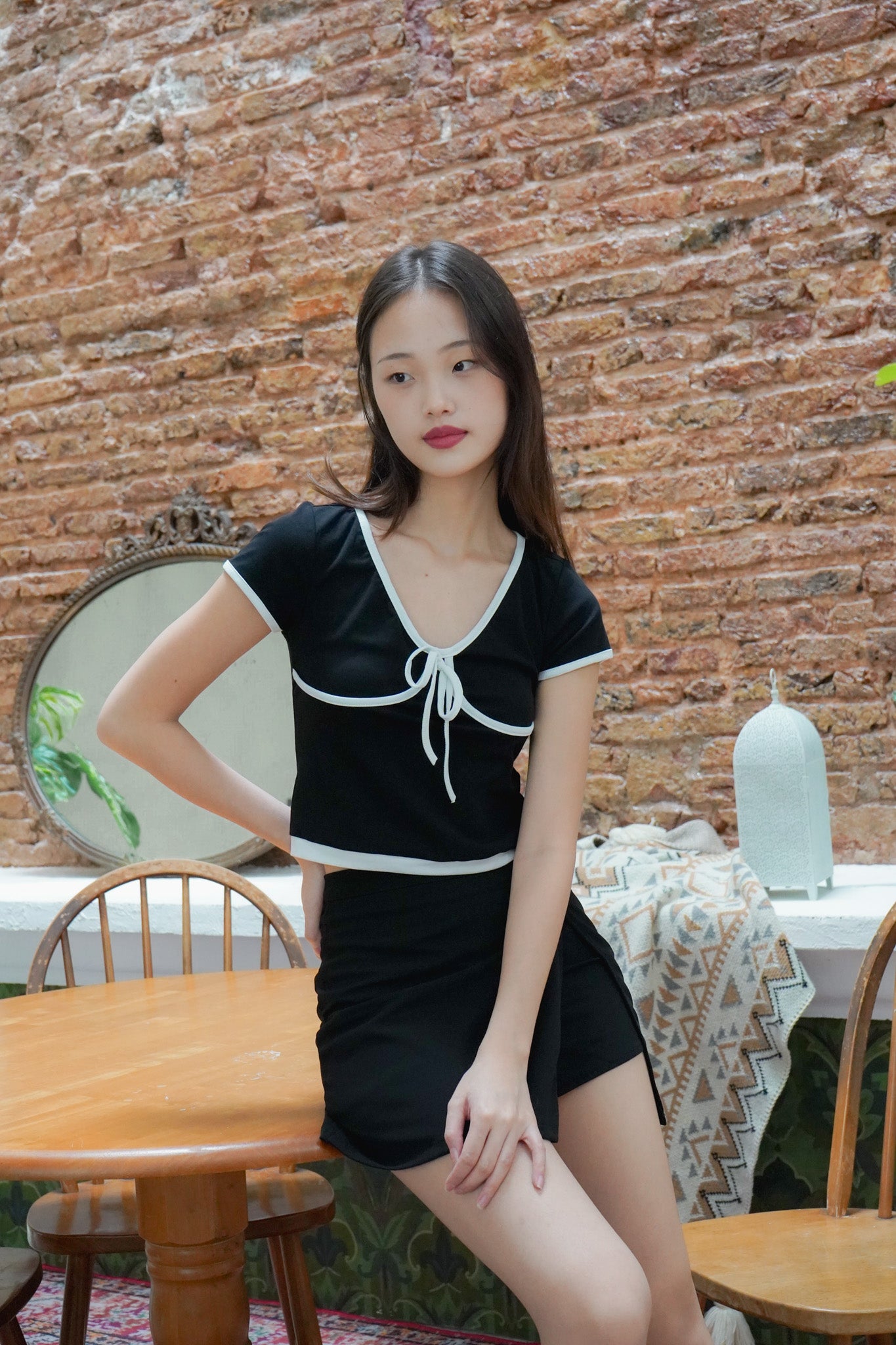 Colette Ribbon Ringer Tee (Black & White)