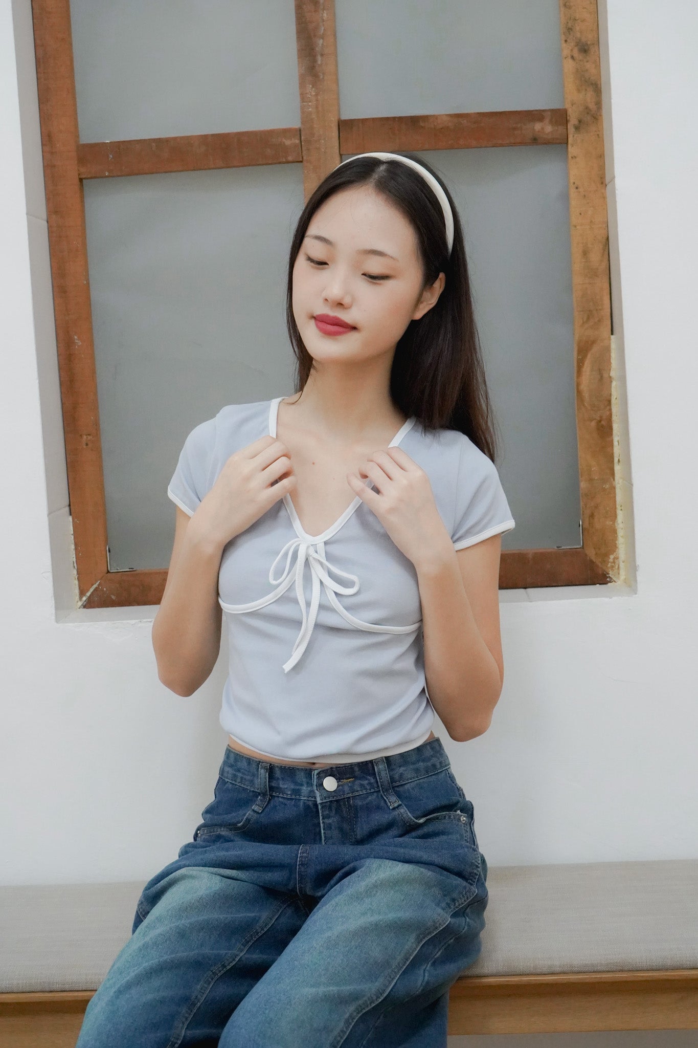 Colette Ribbon Ringer Tee (Greyish Blue & White)