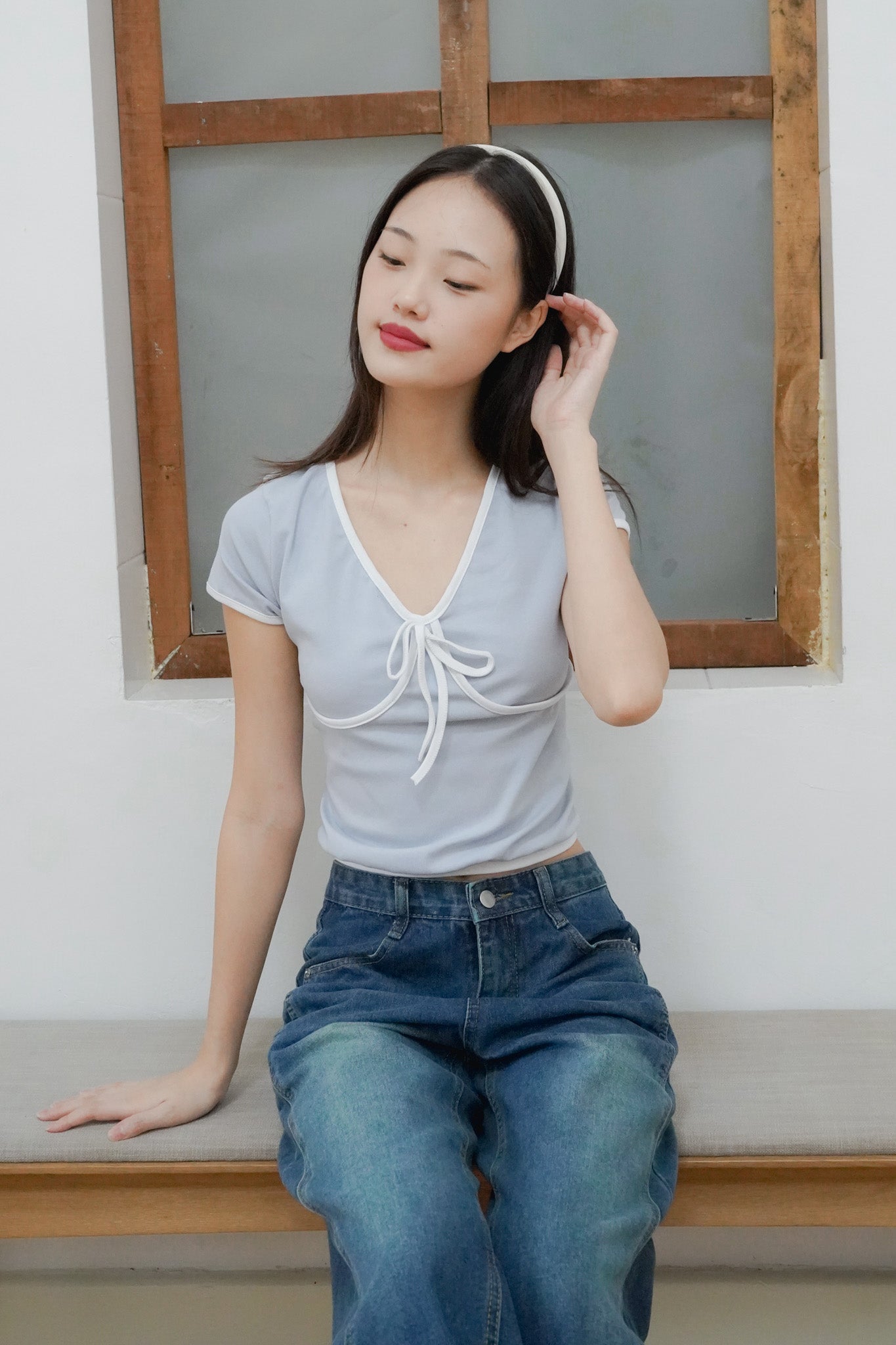 Colette Ribbon Ringer Tee (Greyish Blue & White)