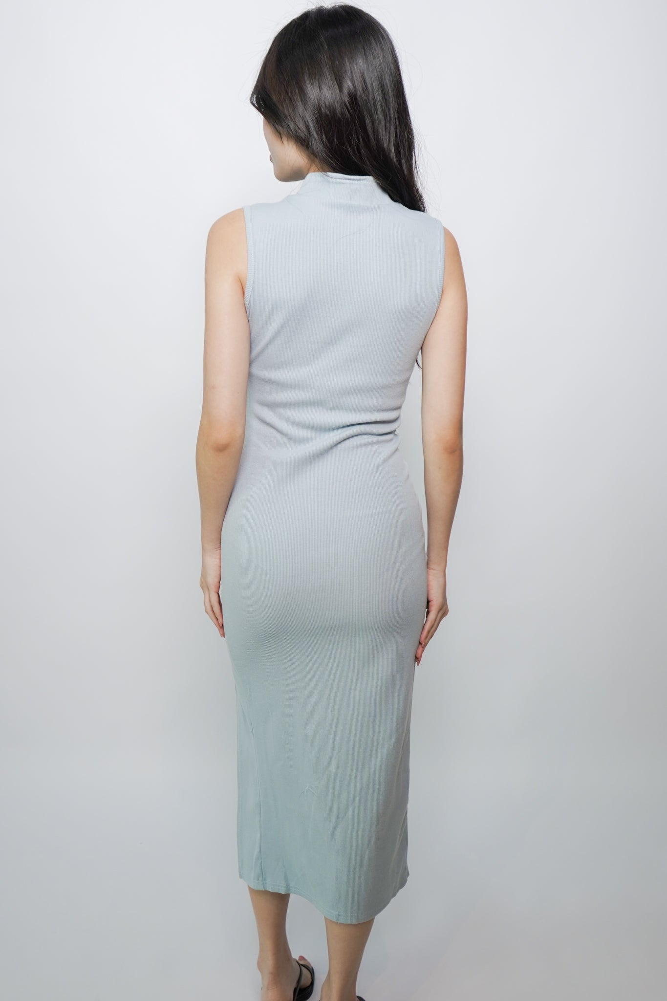Kai Keyhole Cheongsam with Side Slit