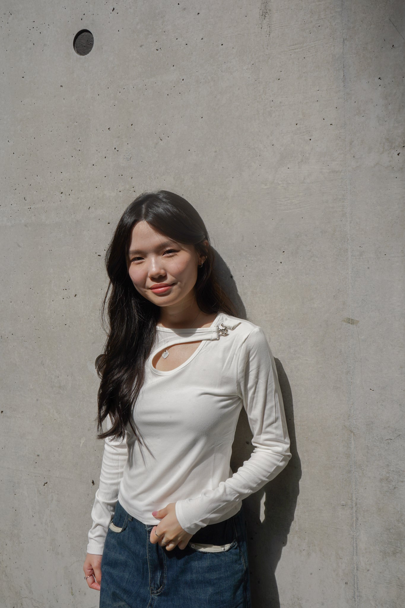 Kinsley Keyhole Long Sleeve Top (White)