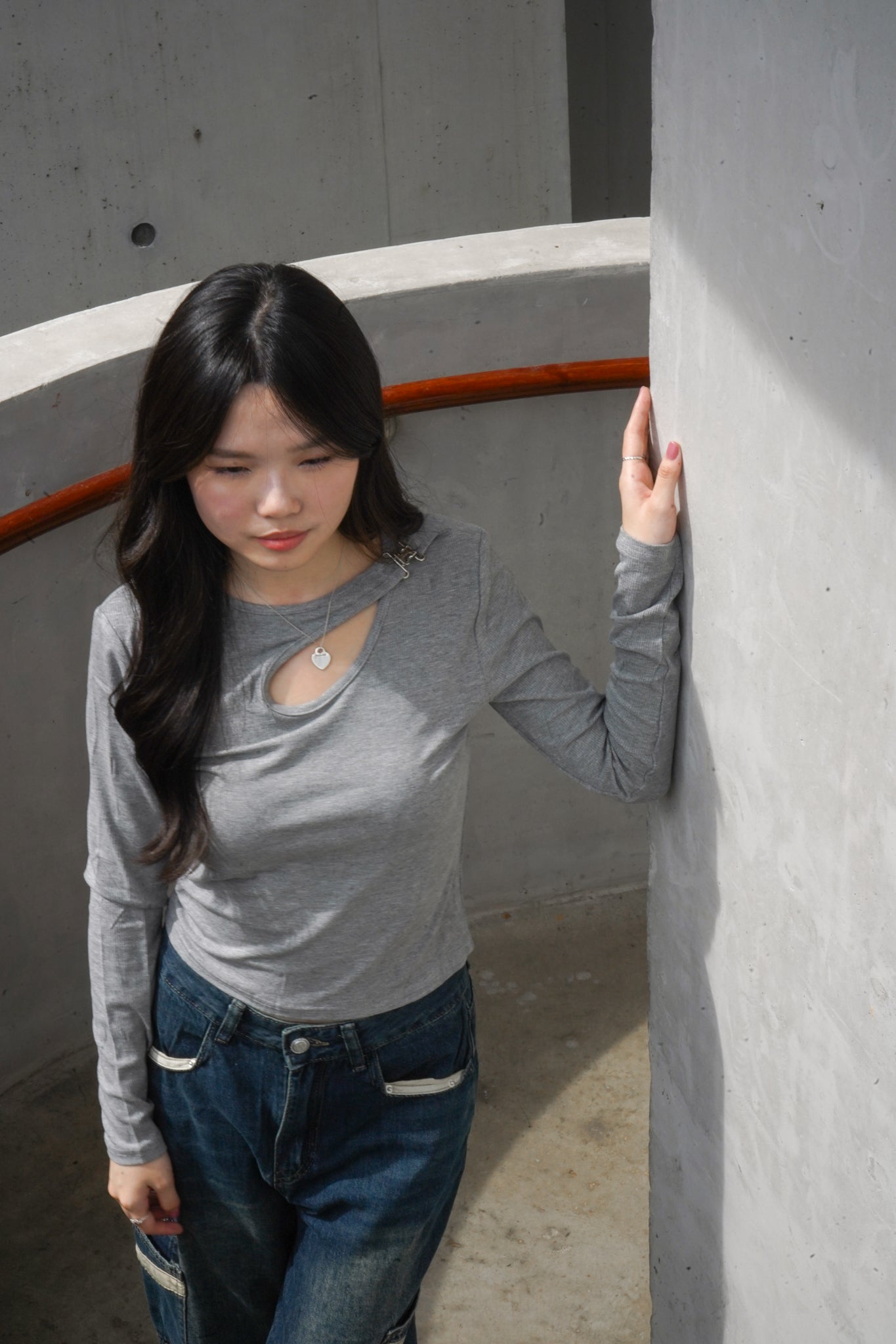 Kinsley Keyhole Long Sleeve Top (Grey)