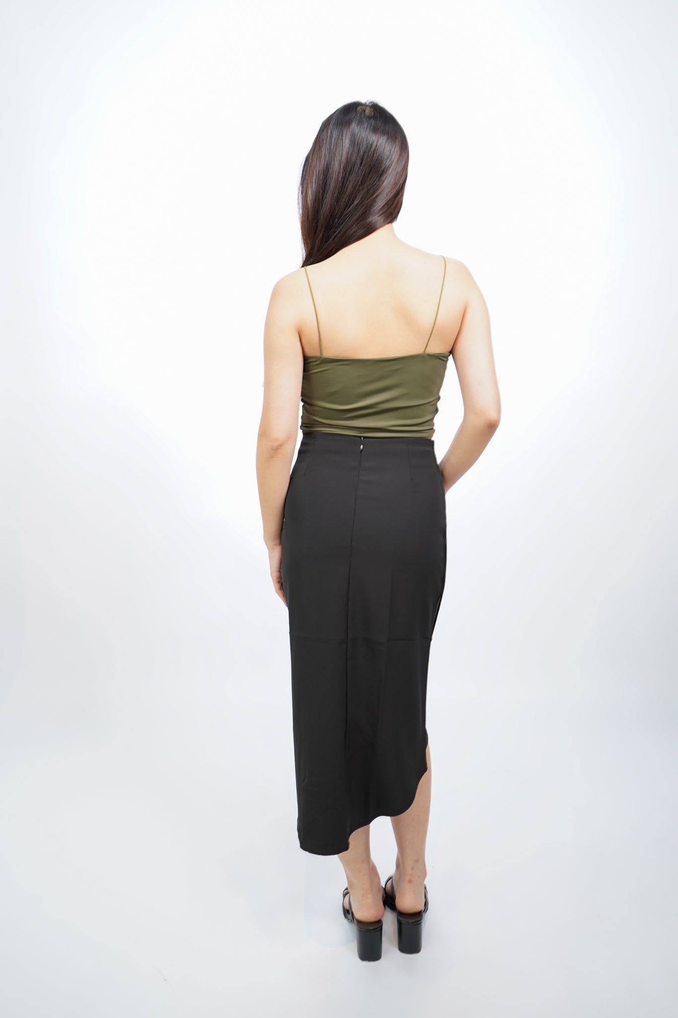 Celine Ruched Detailed Pencil Skirt (Black)