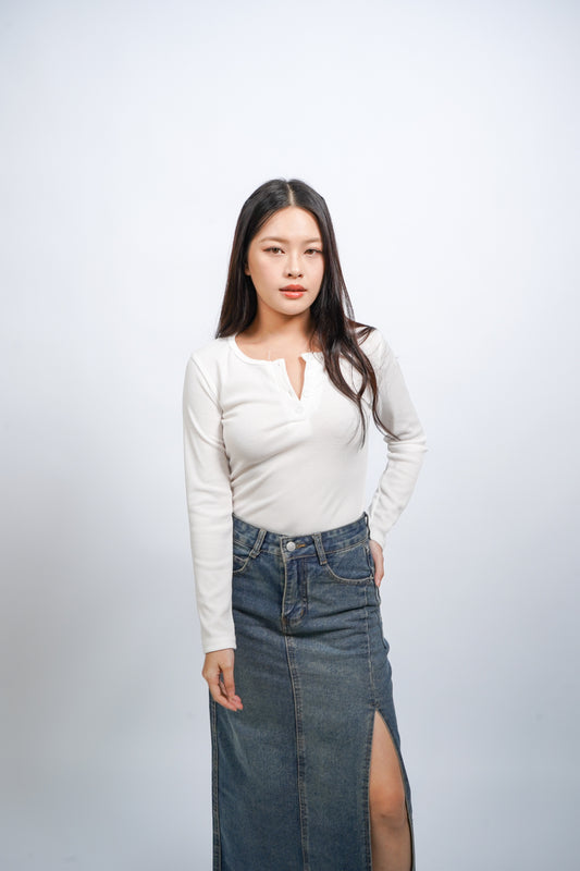 Hendrix Crew Neck Button Long Sleeve Top (White)