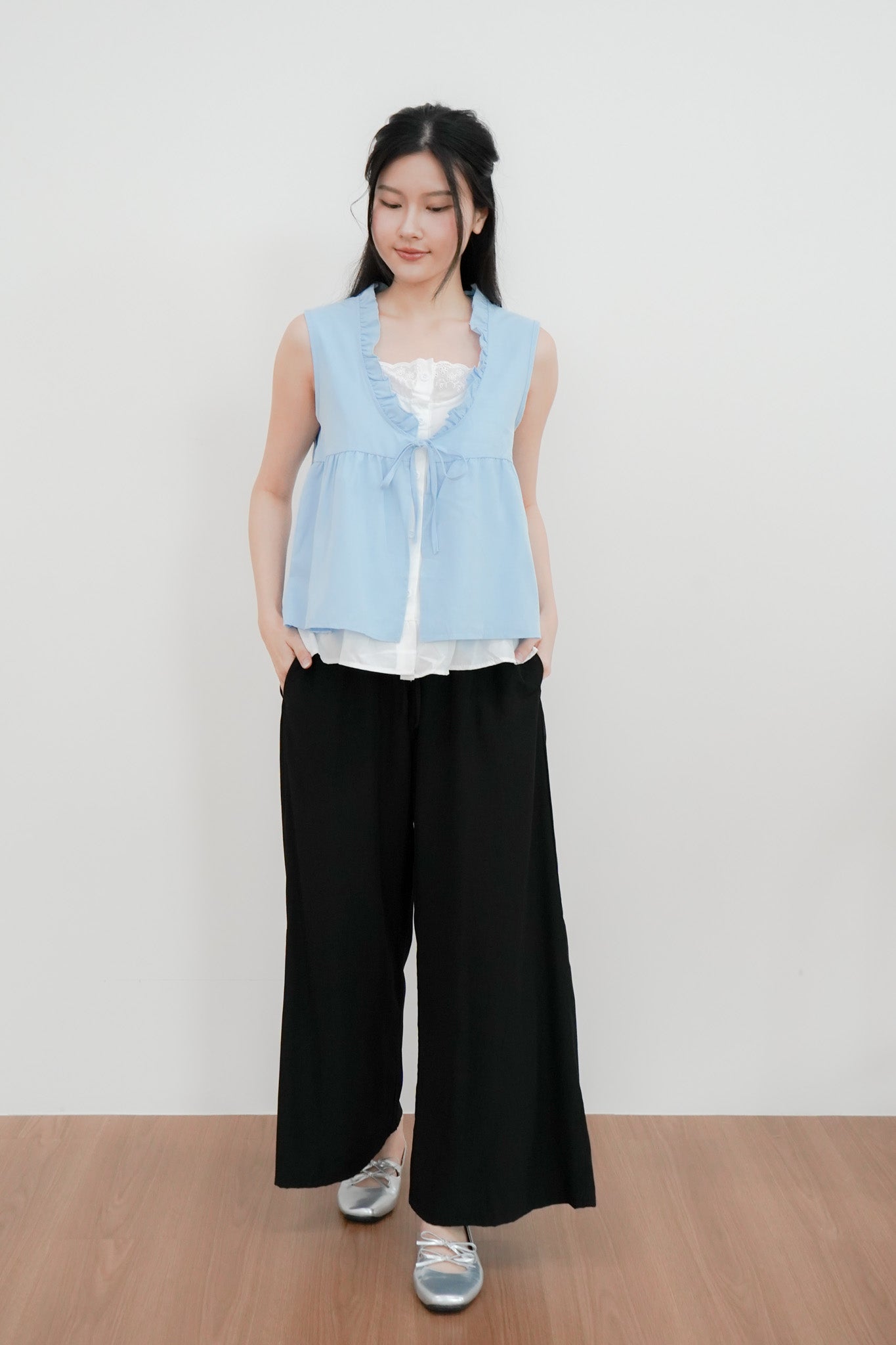 Matilda Ruffle Sleeveless top (non-detachable) (Sky blue)
