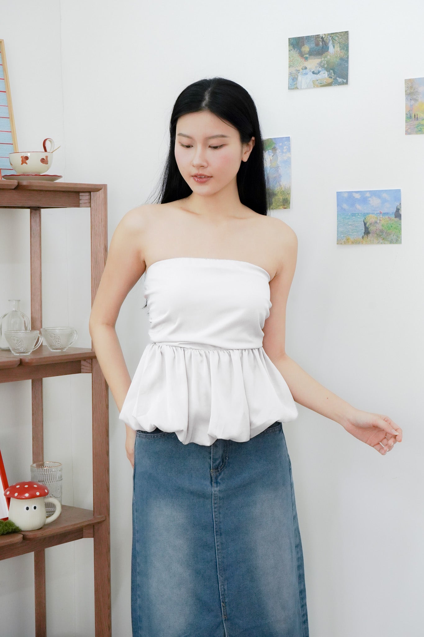 Arden Bubble Hem Ruched Tube Top (White)