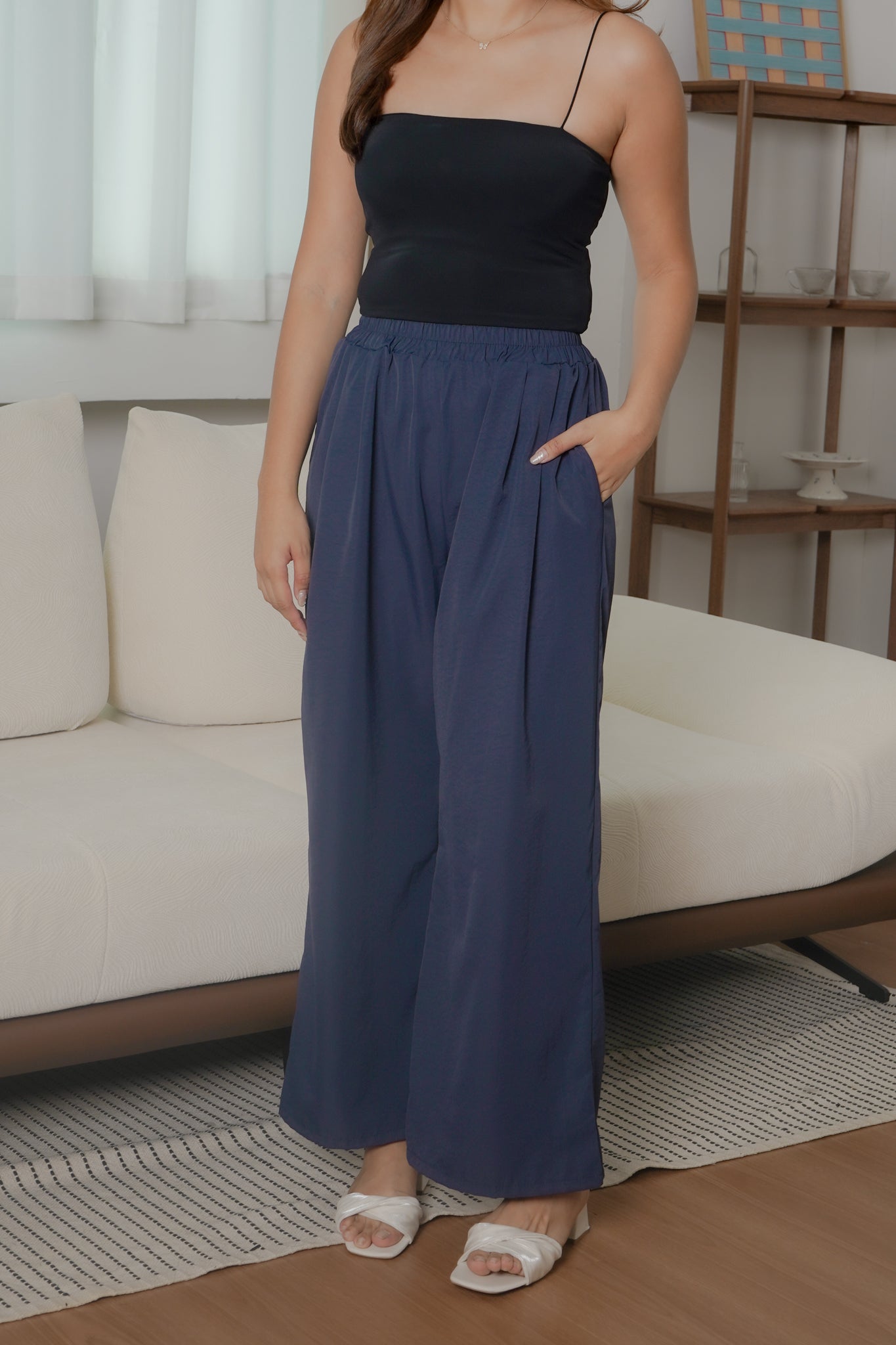 Harper wide-leg pants (Navy)
