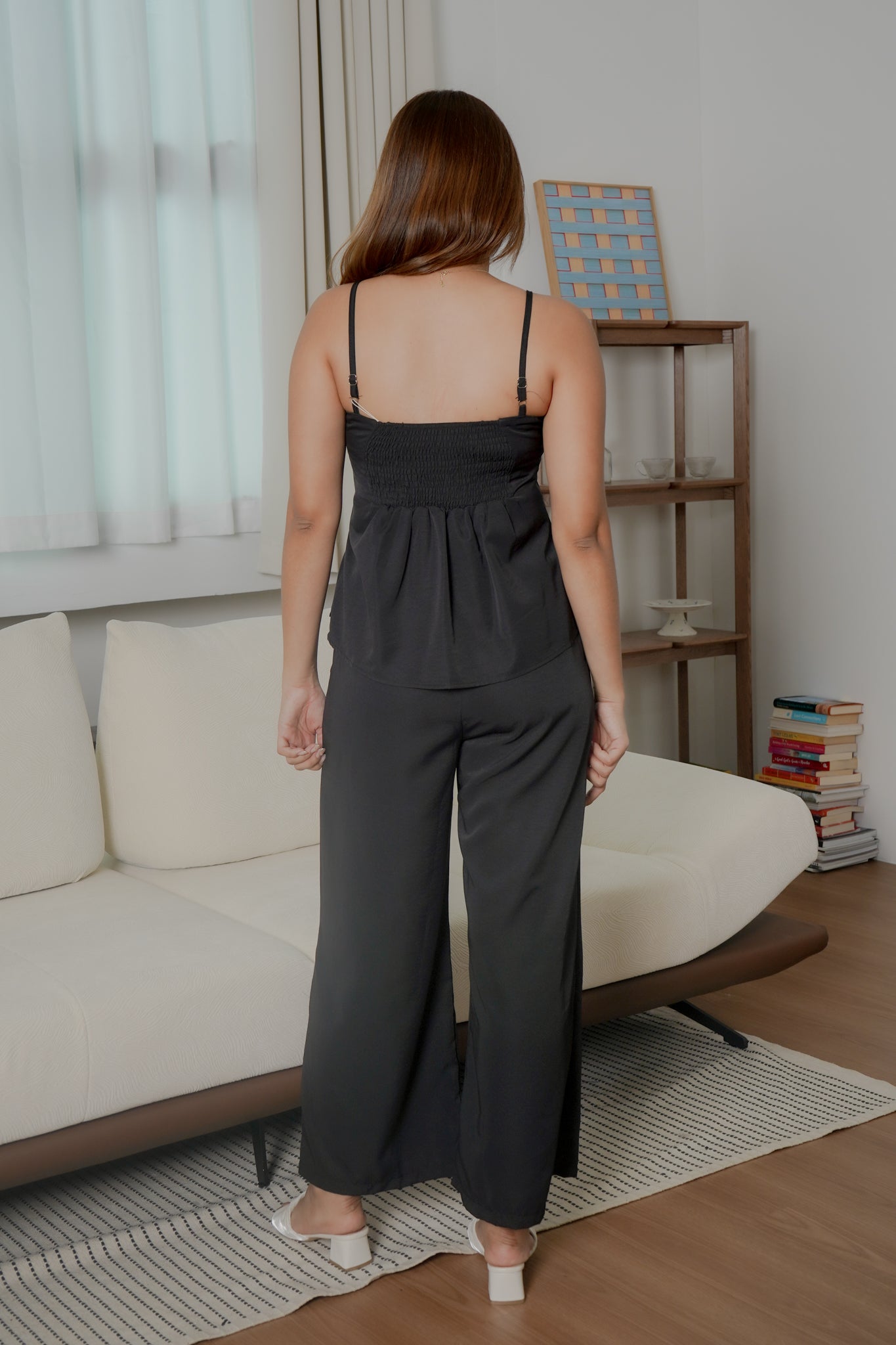 Harper sleeveless pleated babydoll top (Black)