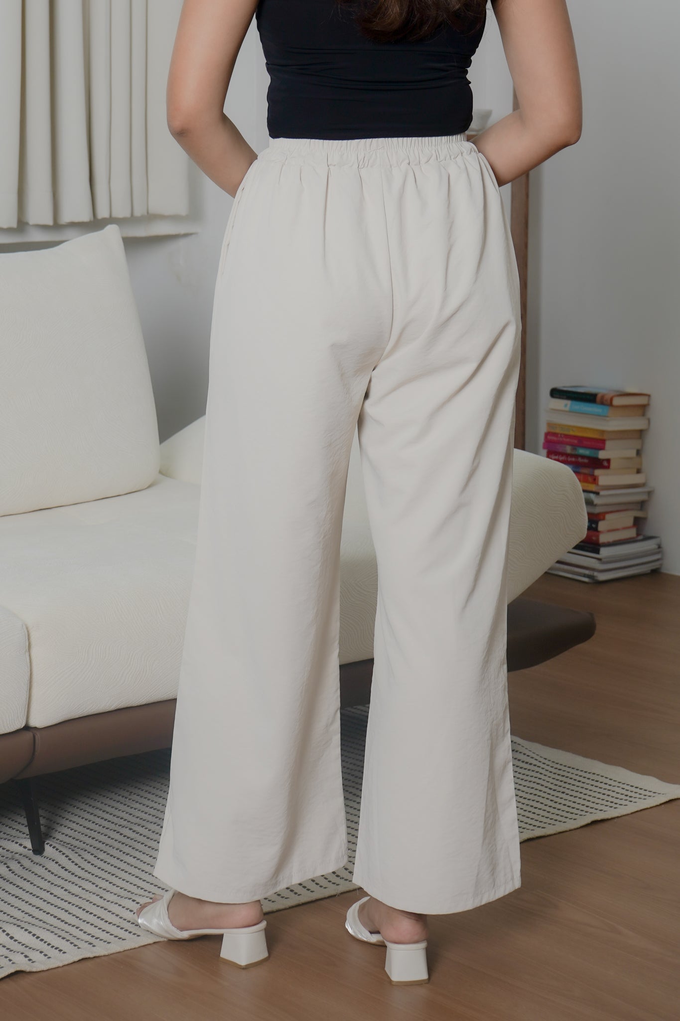 Harper wide-leg pants (Khaki)
