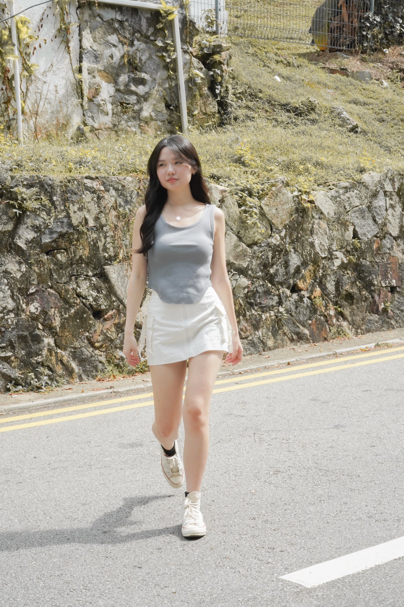 Axel Curved Hem Top (Grey)