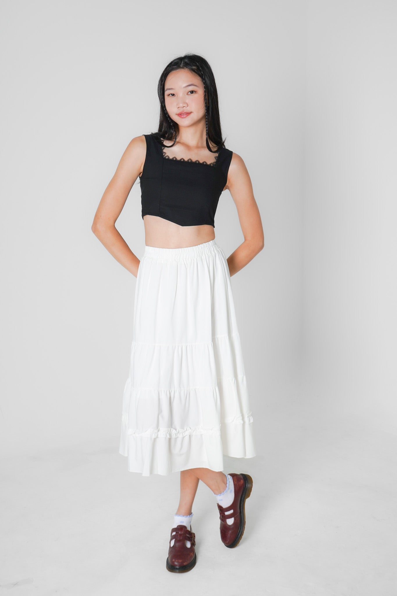 Lacie Sleeveless Crop Top (Black)