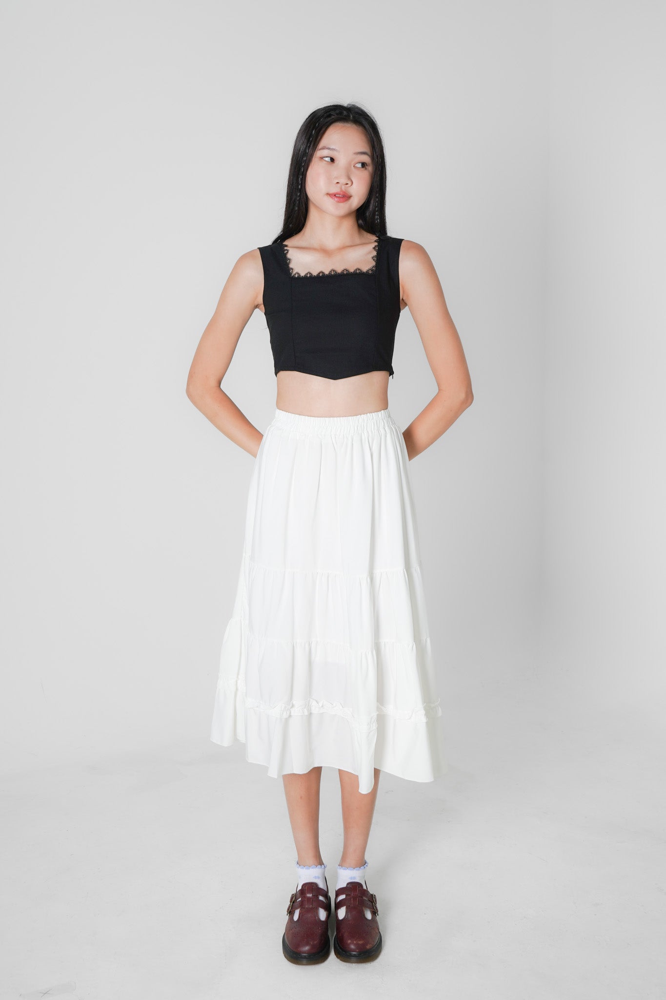 Lacie Sleeveless Crop Top (Black)