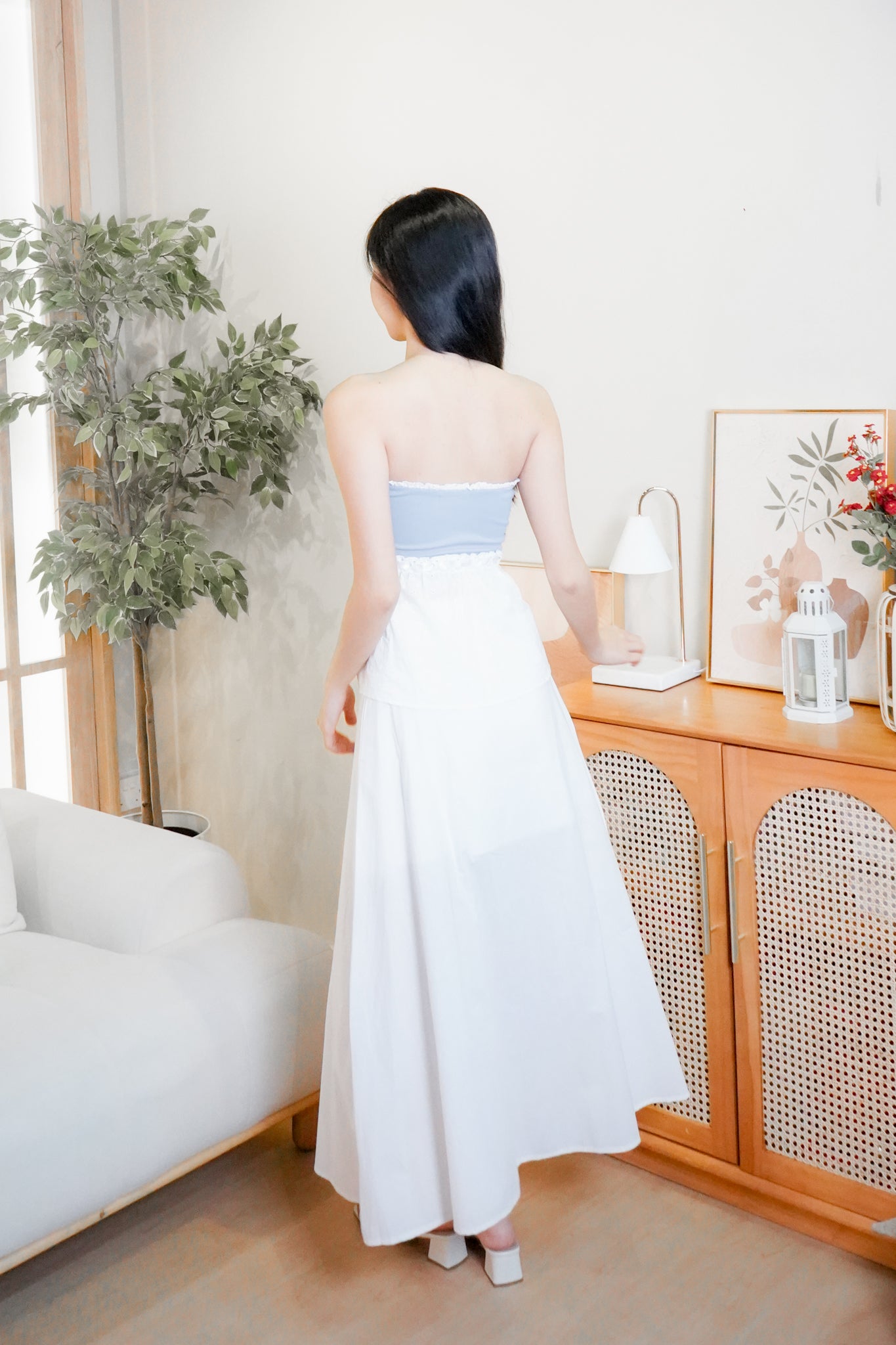 Demi Eyelet Lace Tube Top (Pastel Blue)