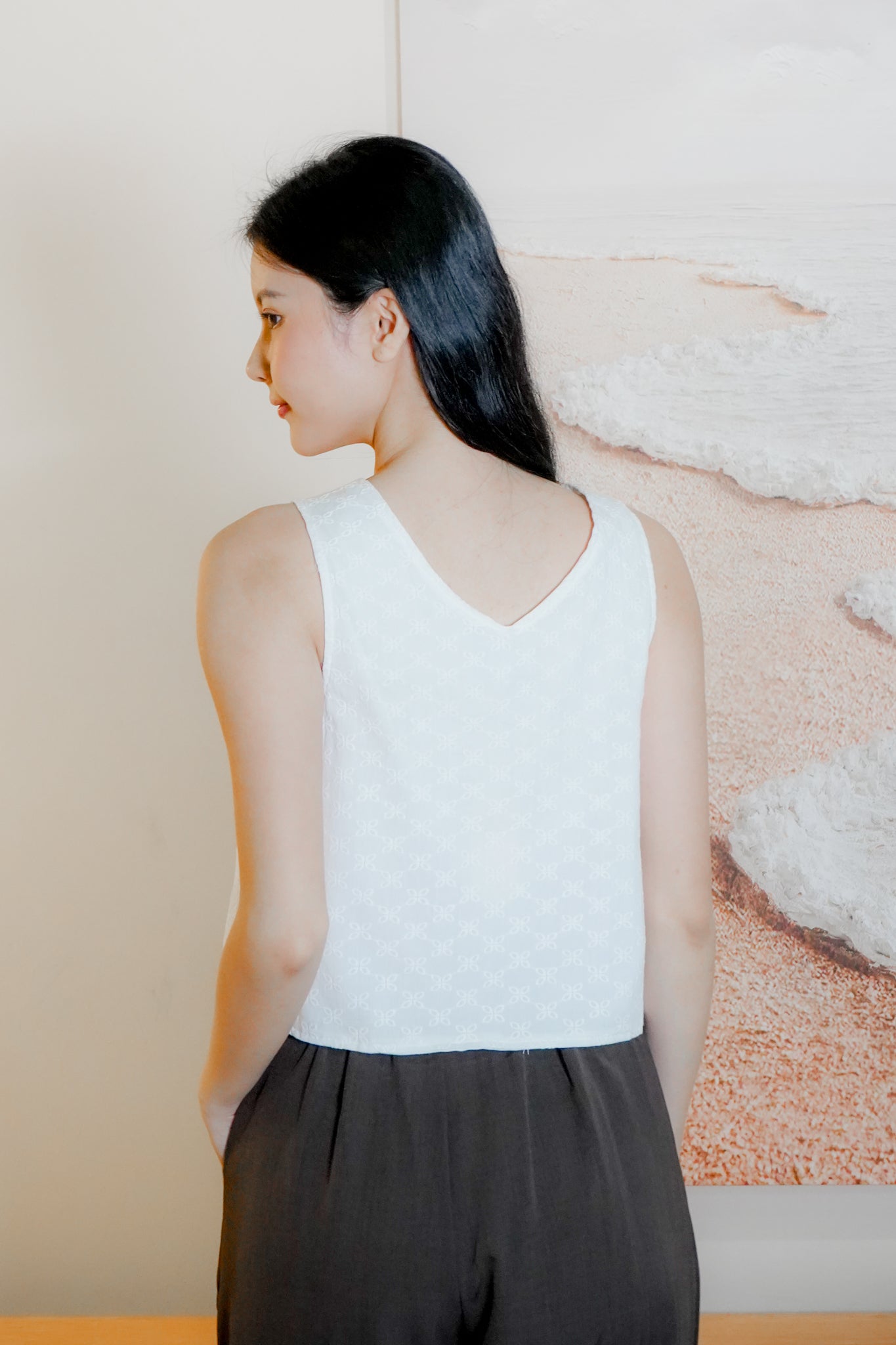 Mandy Sleeveless Tie Front Top (White Eyelet)