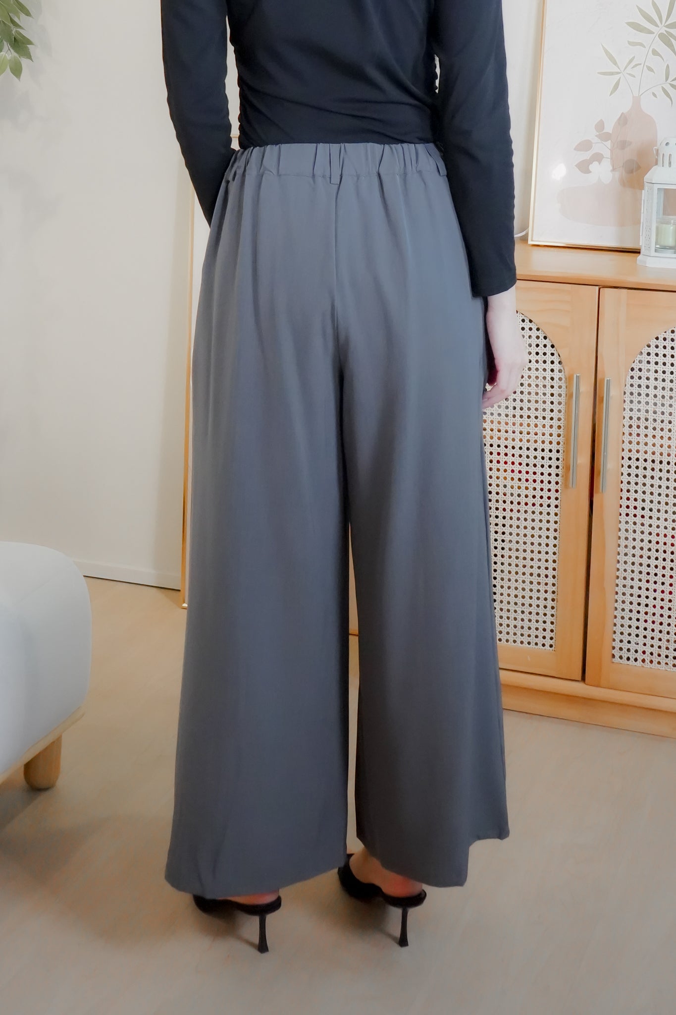 Zia Pintuck Wide Leg Pants (Grey)
