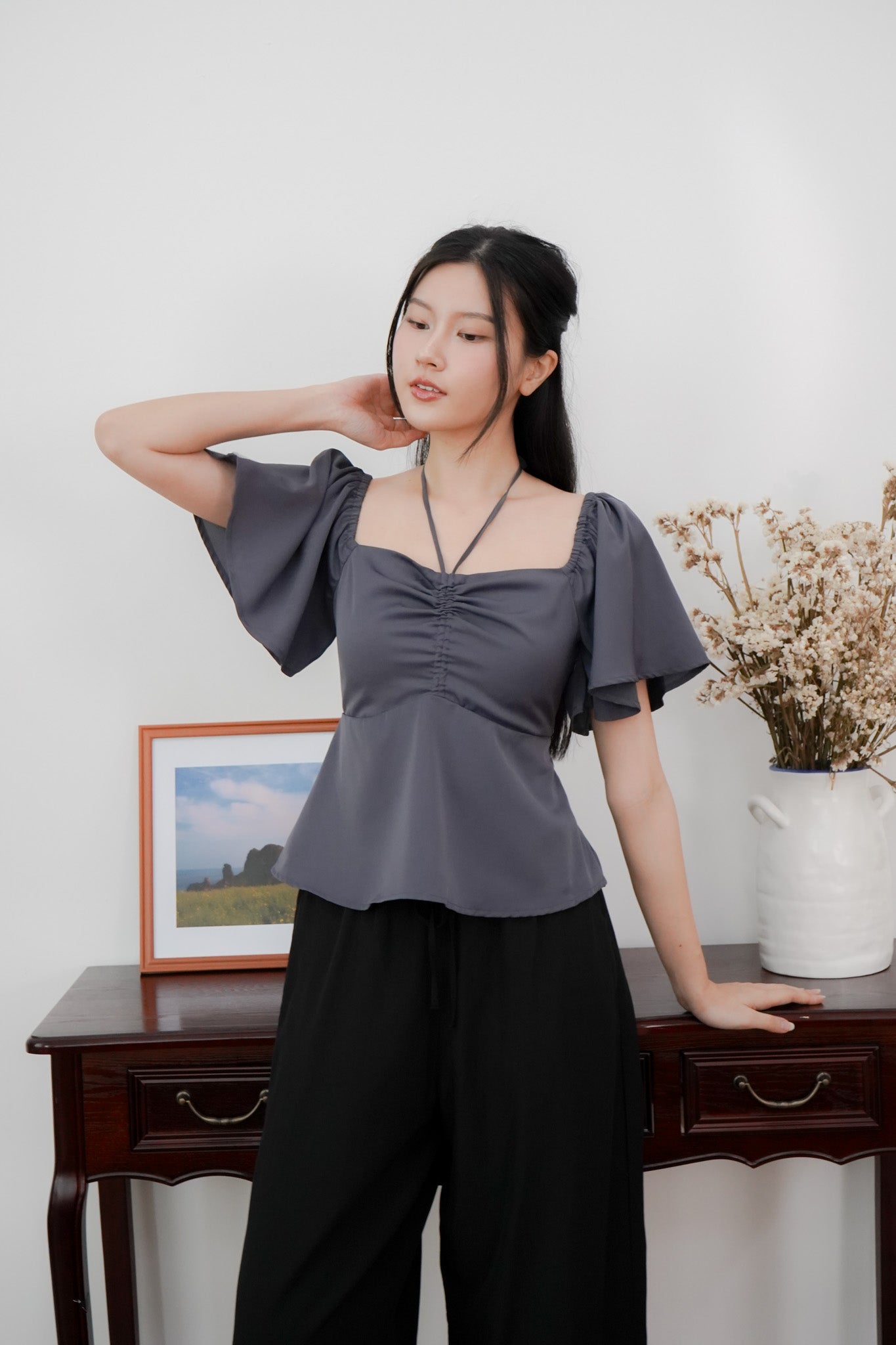 Aria Flutter Sweetheart Top (Gunmetal)