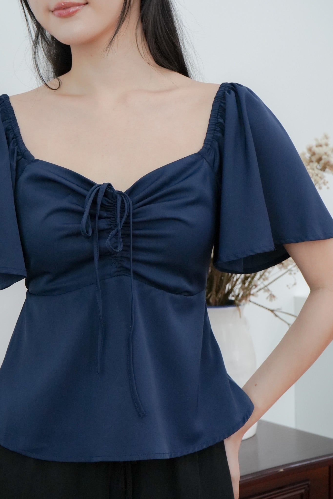 Aria Flutter Sweetheart Top (Navy)