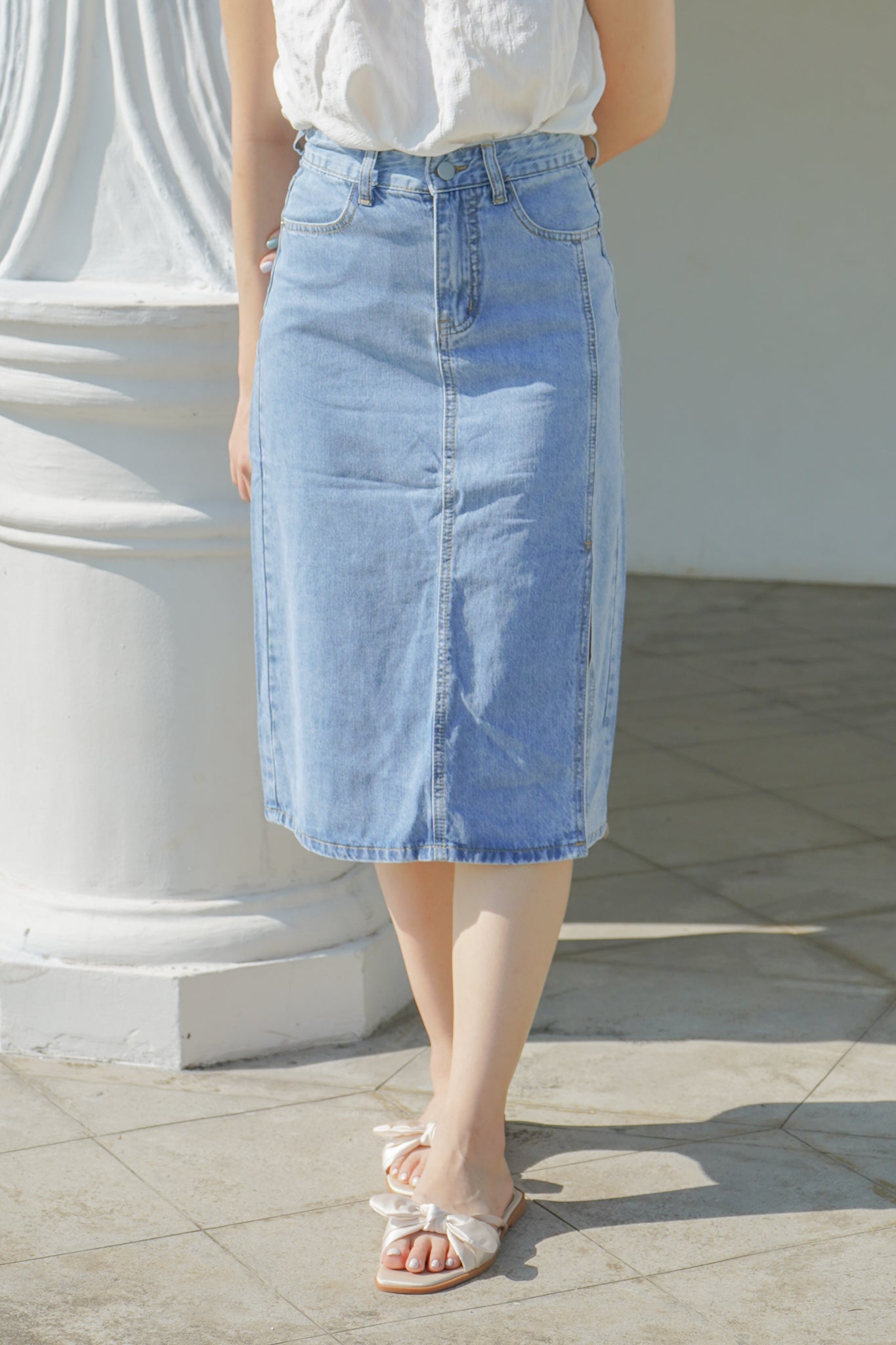 Layla Midi Denim Pencil skirt (mineral wash)