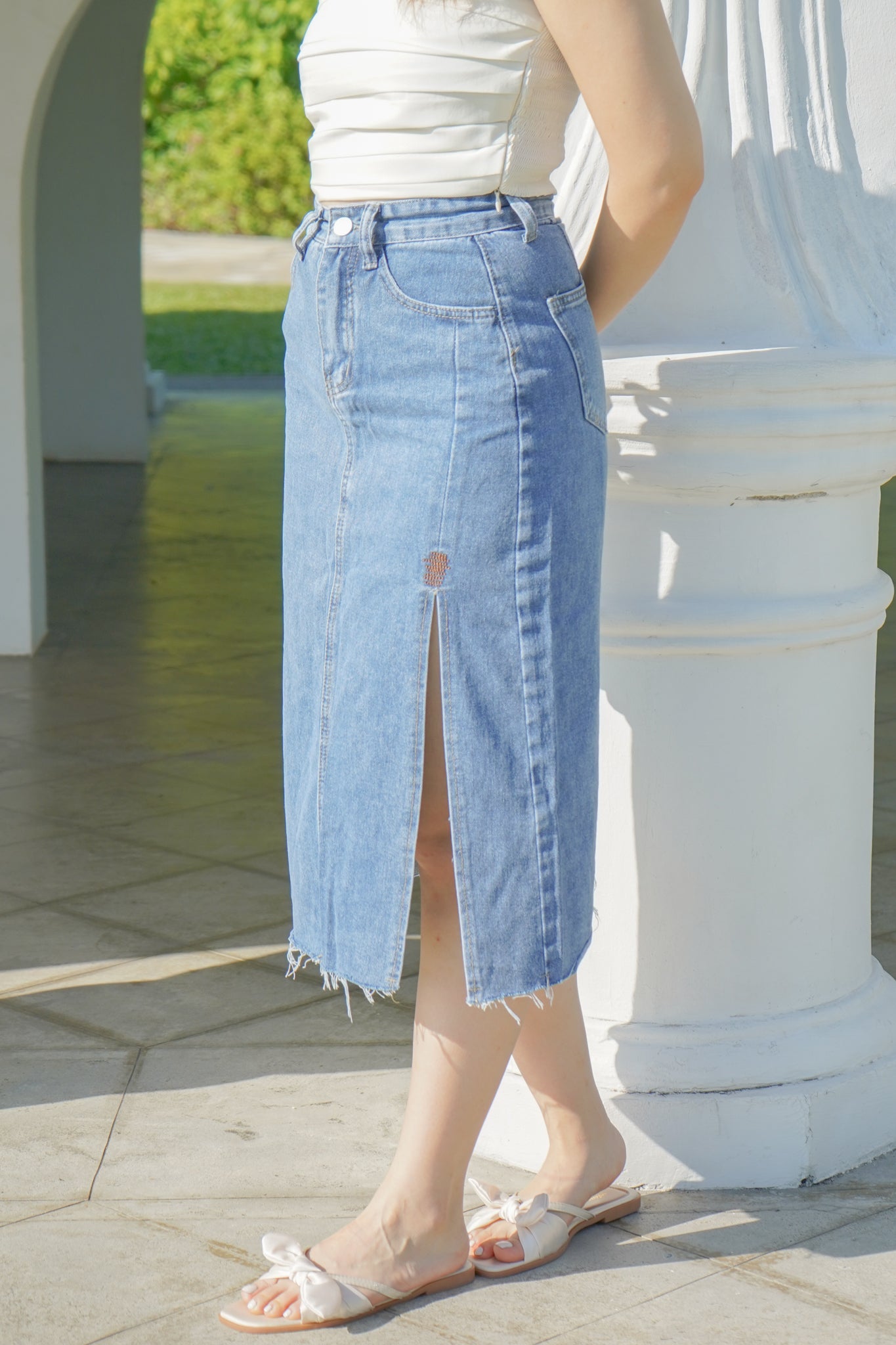 Carol Midi Denim Skirt (mid wash)