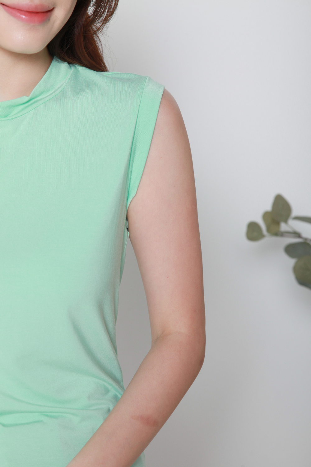 Basic Sleeveless Funnel Neck Top