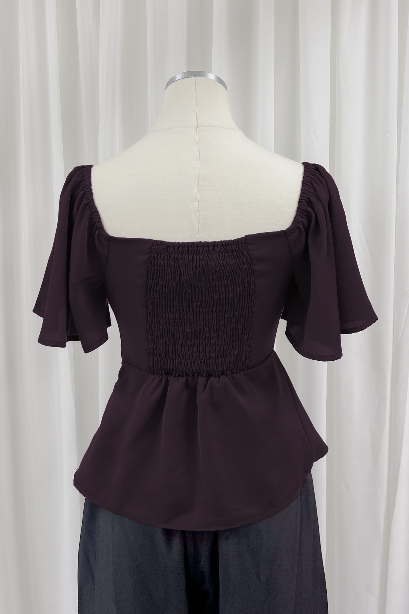 Aria Flutter Sweetheart Top (Plum)