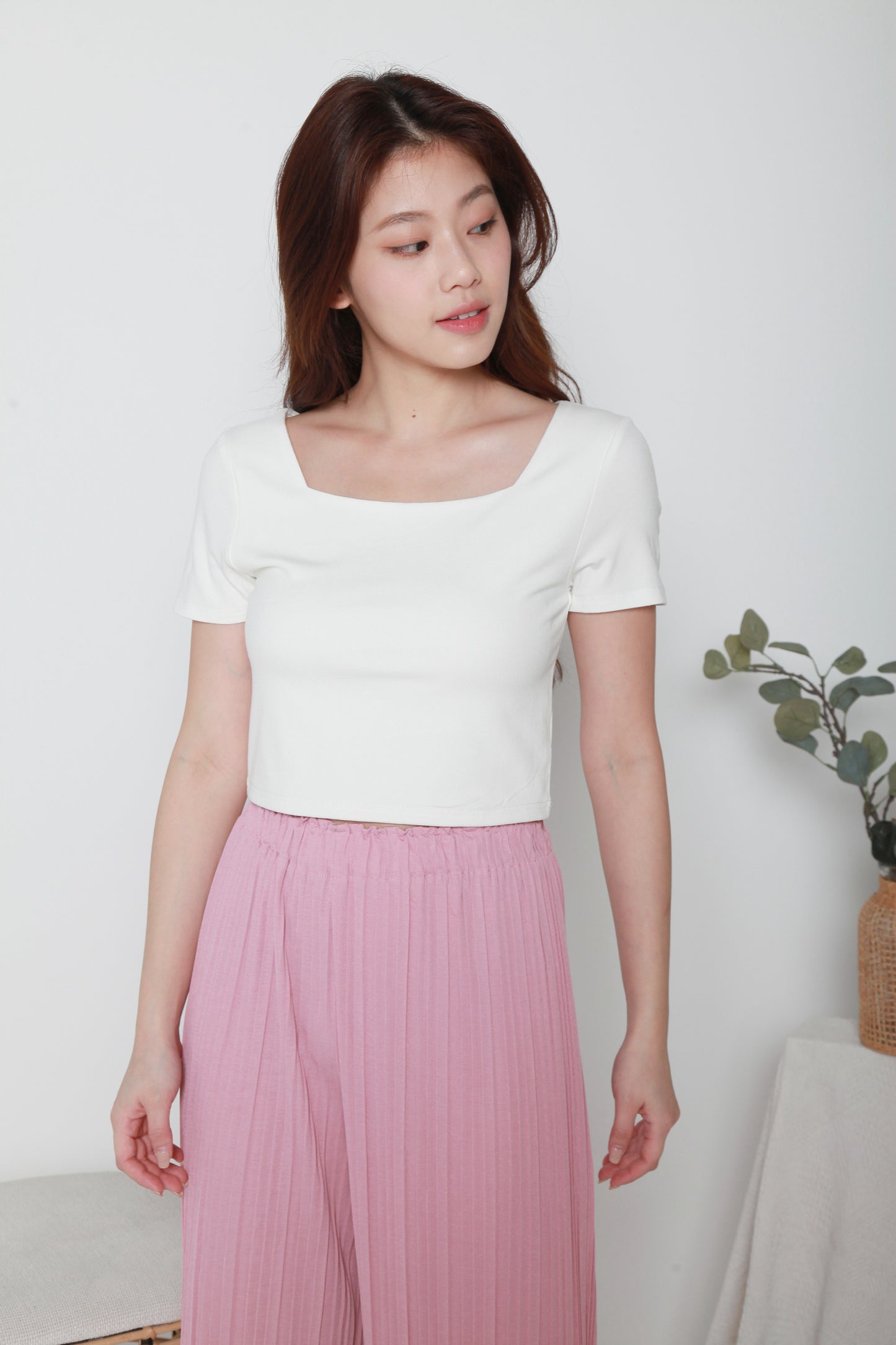 Short-sleeved Square-neck Crop Tee online