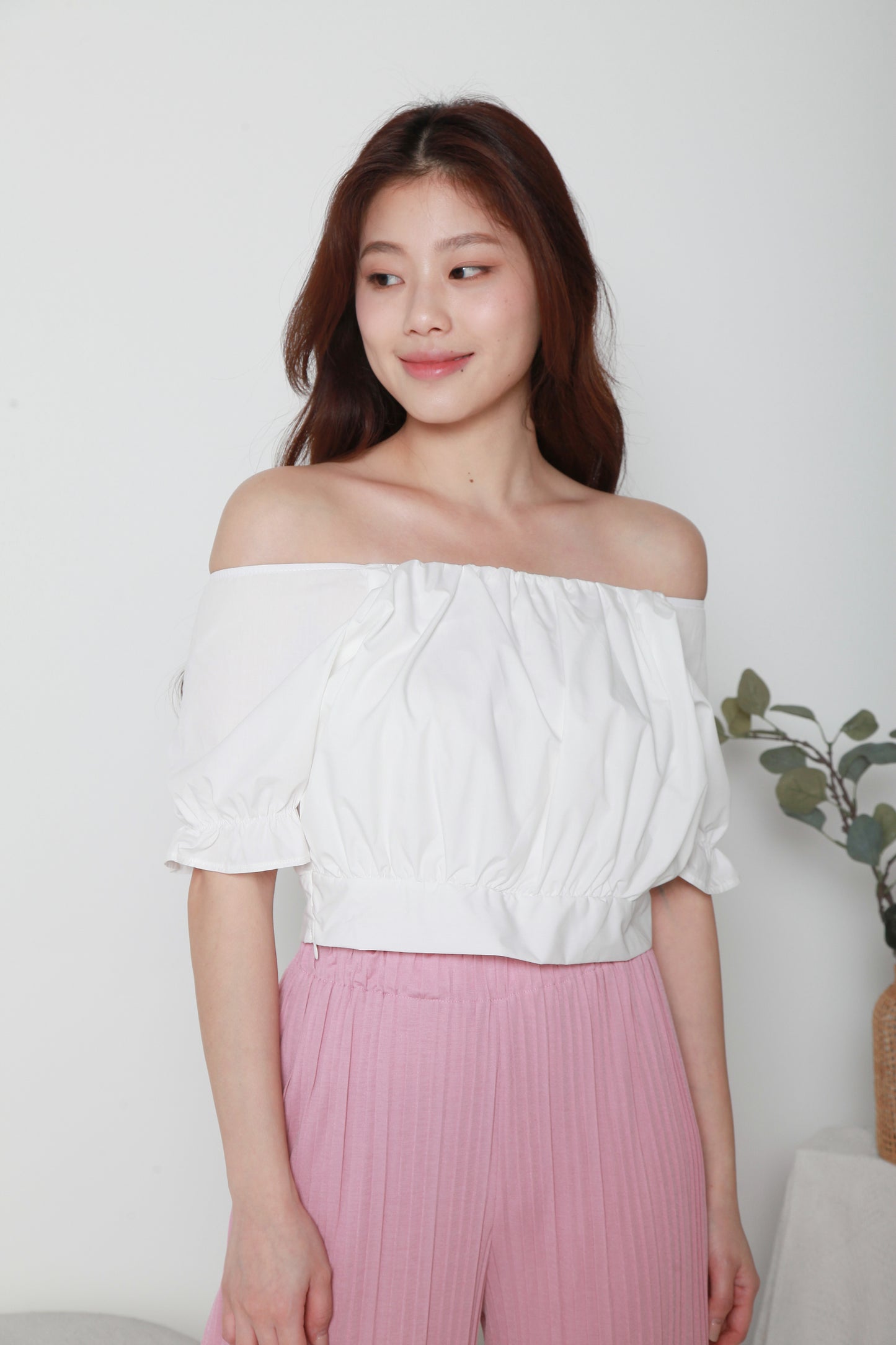 Puffed Sleeves White Crop Top