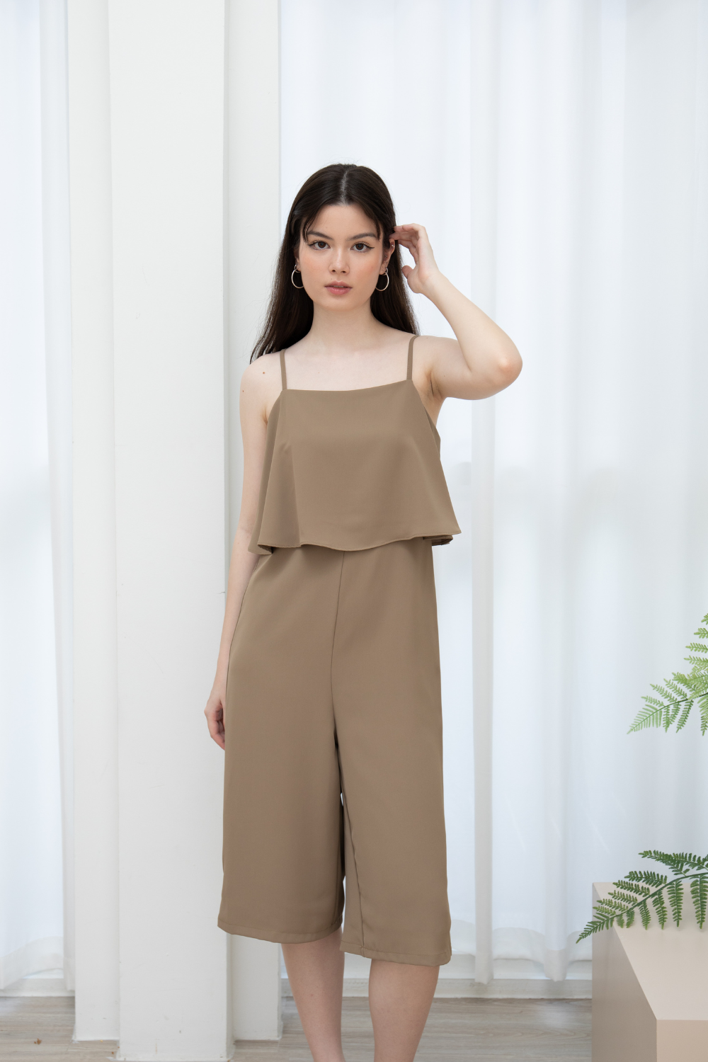 Sleeveless Tiered Jumpsuit (Maroon / Tortilla Brown)