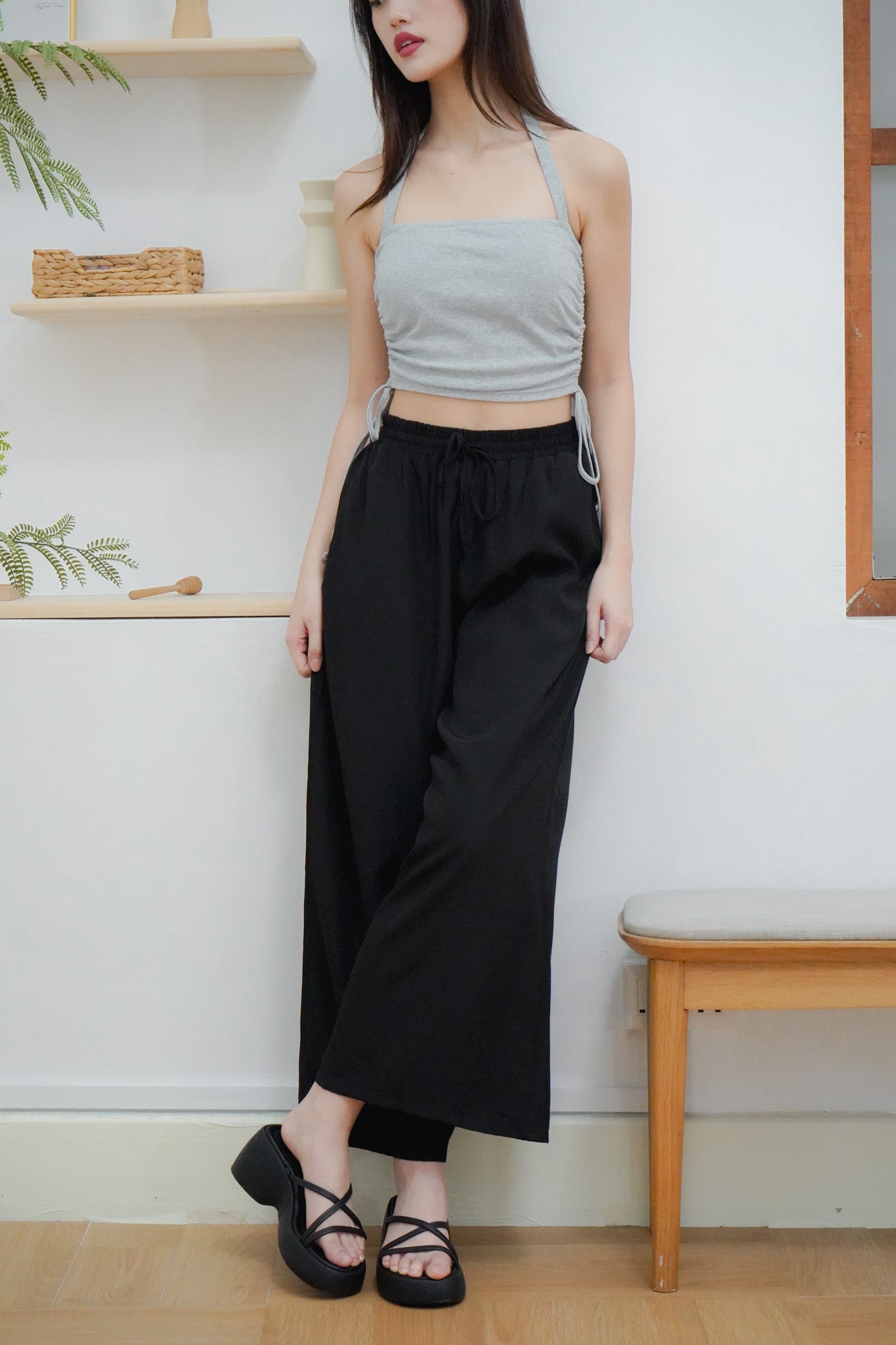 Junia Wide Leg Elastic Waistband Pants (Black)