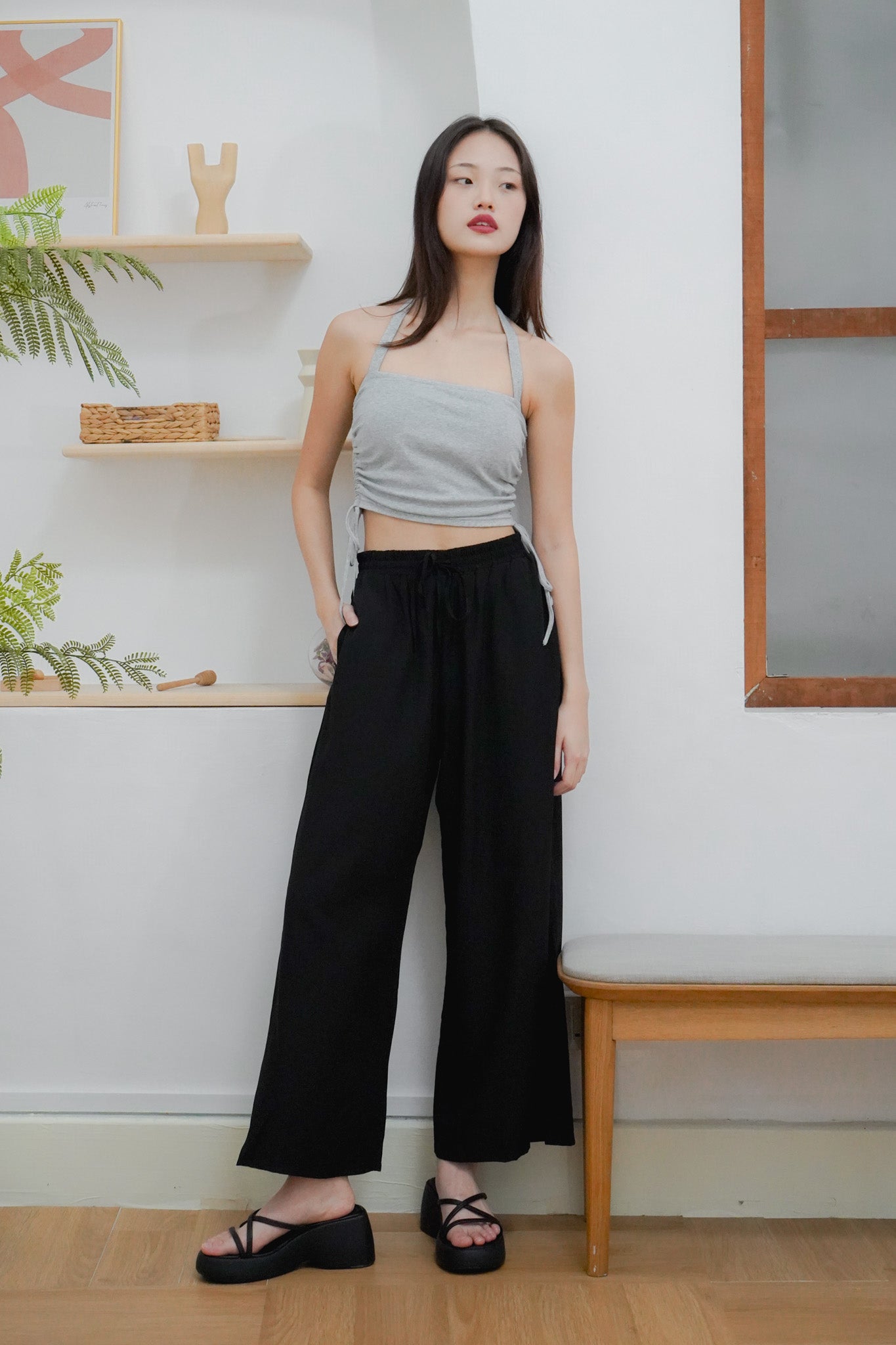 Junia Wide Leg Elastic Waistband Pants (Black)