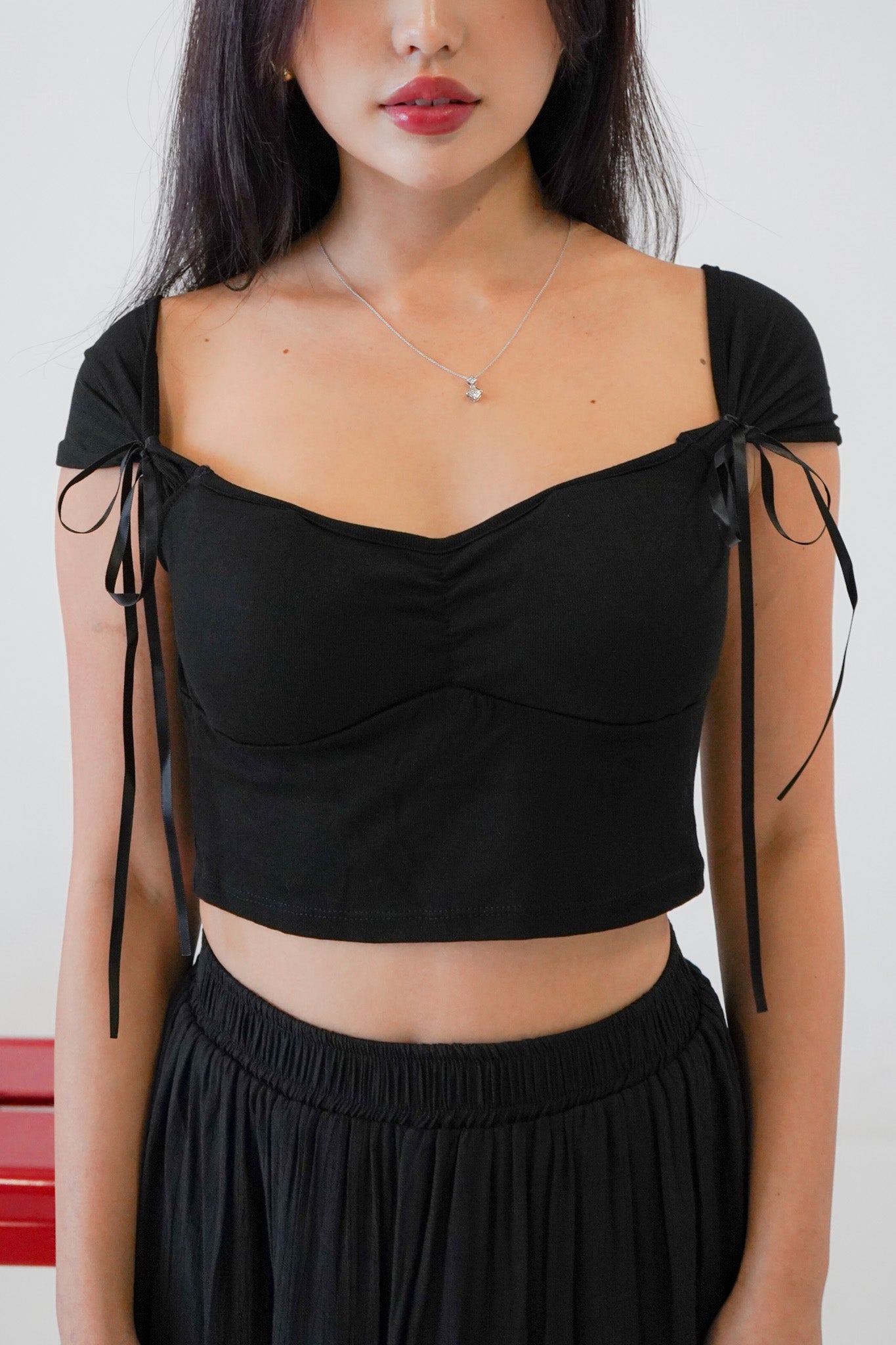 Nemy Padded Off Shoulder Top (w ribbons) (Black)