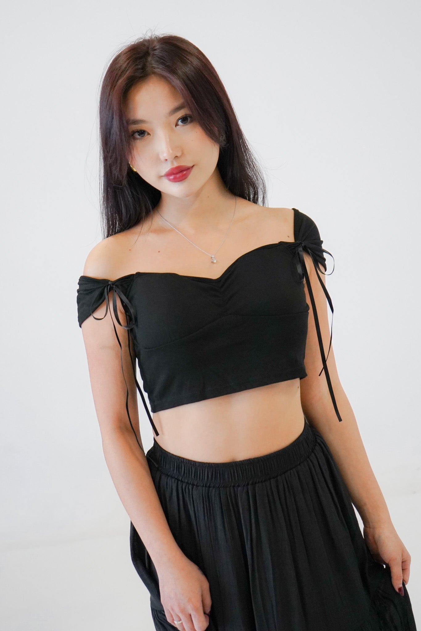 Nemy Padded Off Shoulder Top (w ribbons) (Black)