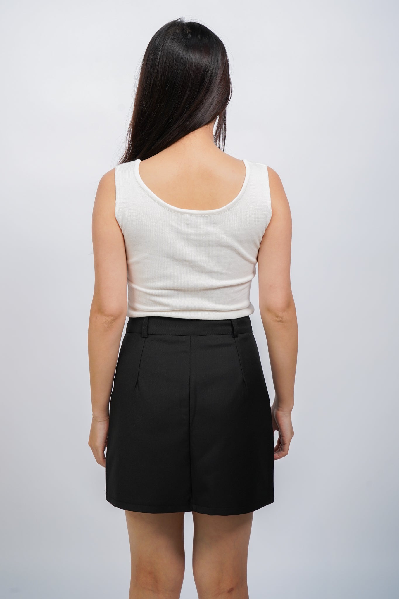 Beckett Button Mini Skirt with Inner Lining Pants (Black)