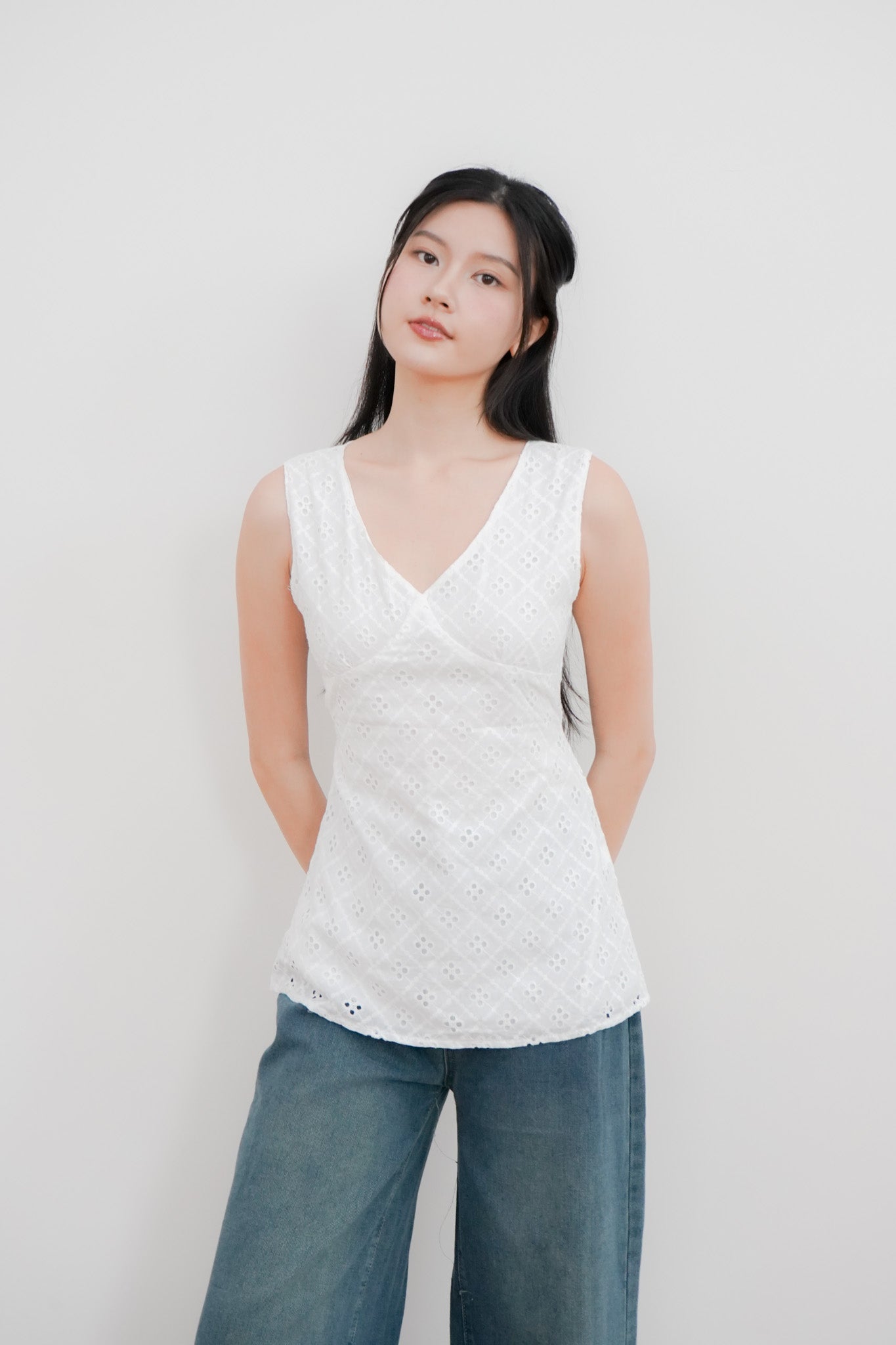 Lila White V-neck Eyelet top