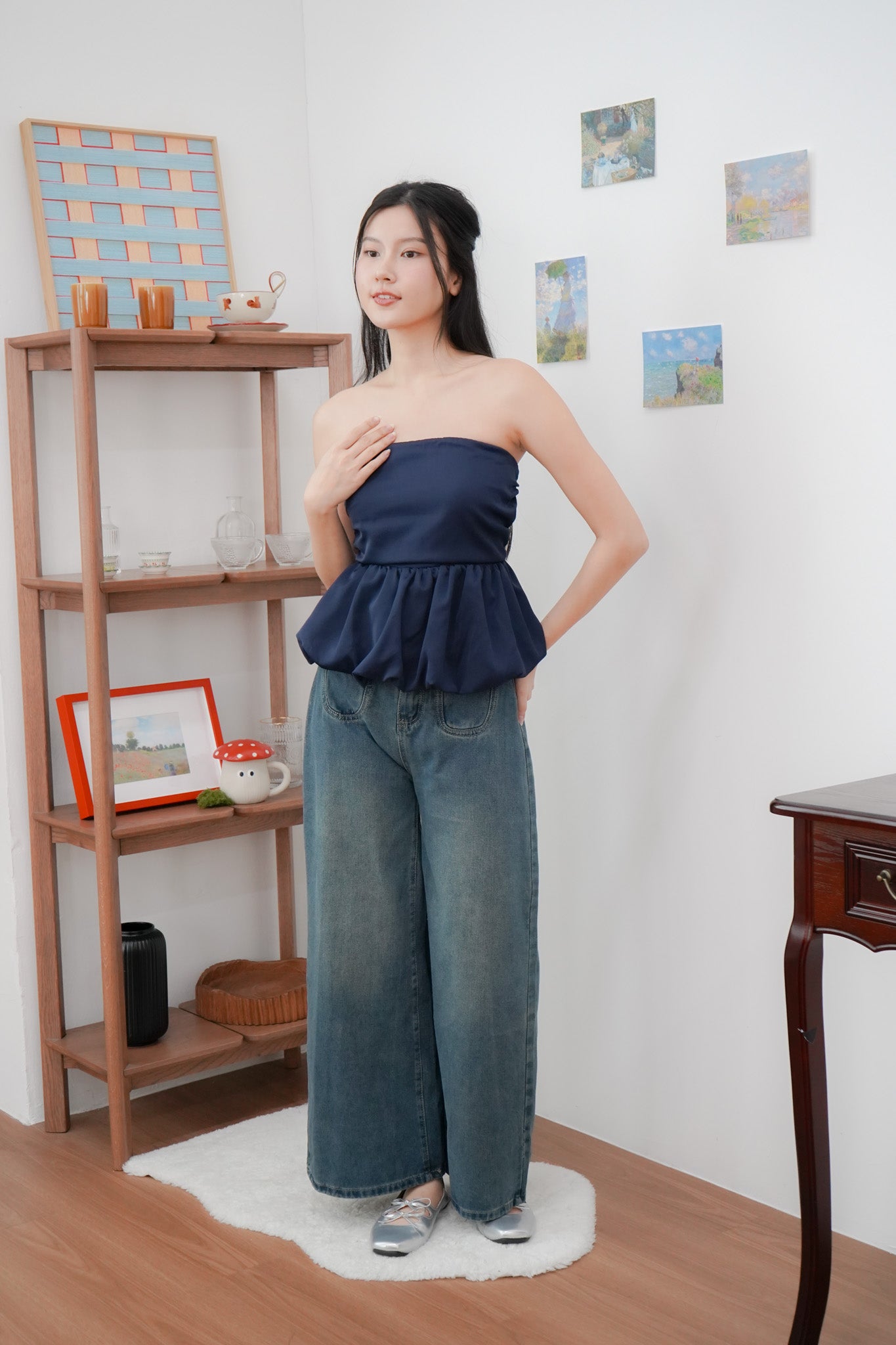 Arden Bubble Hem Ruched Tube Top (Navy)