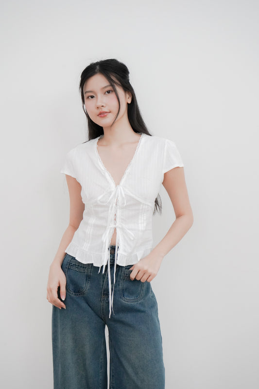 Luna White lace v-neck with ribbon
