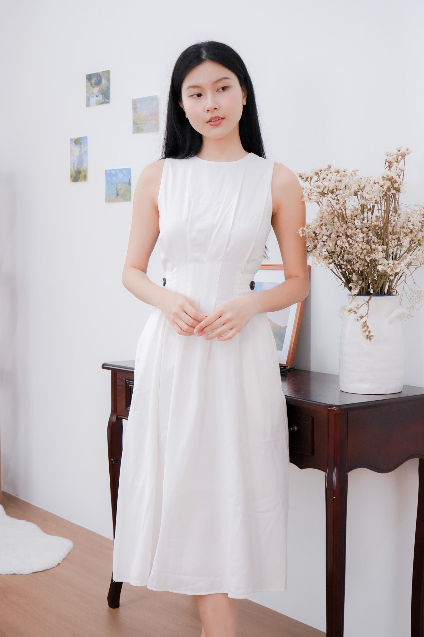 Lynn Retro Pleated Sleeveless Midi Dress
