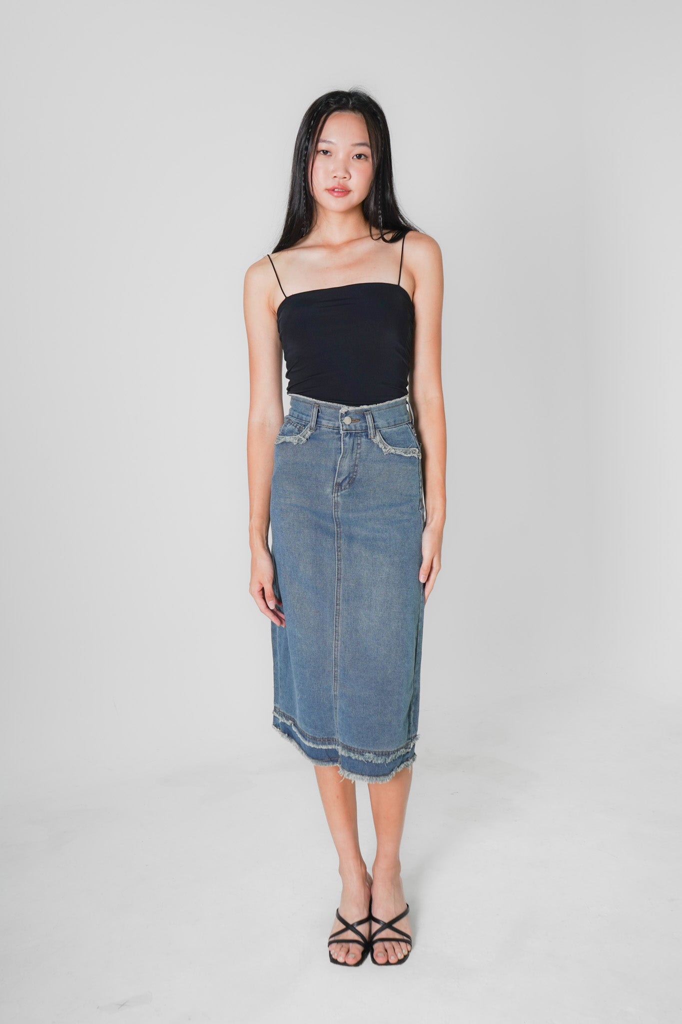 Mirin Frayed Hem Denim Midi Skirt