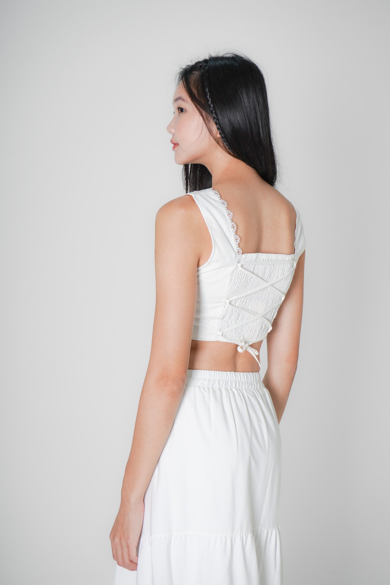 Lacie Sleeveless Crop Top (White)