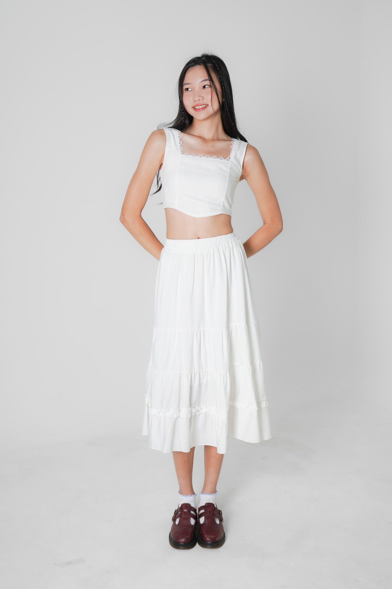 Lacie Sleeveless Crop Top (White)