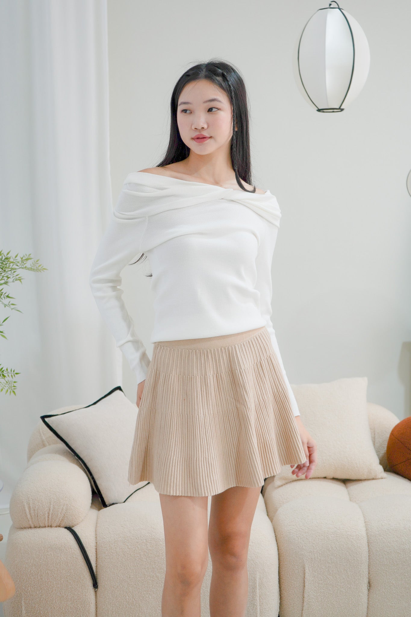 Austen Off Shoulder Knitted Top (White)