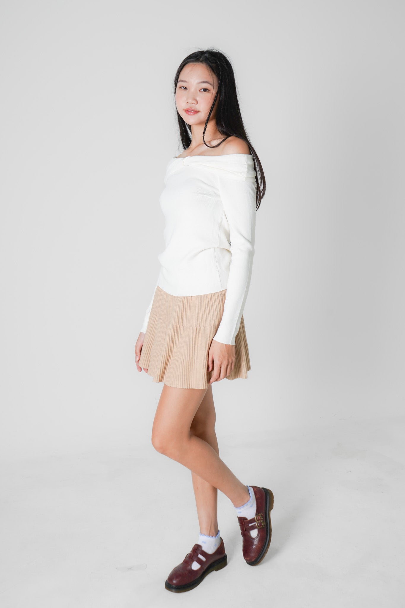 Gracie Pleated Mini Skirt (Khaki)