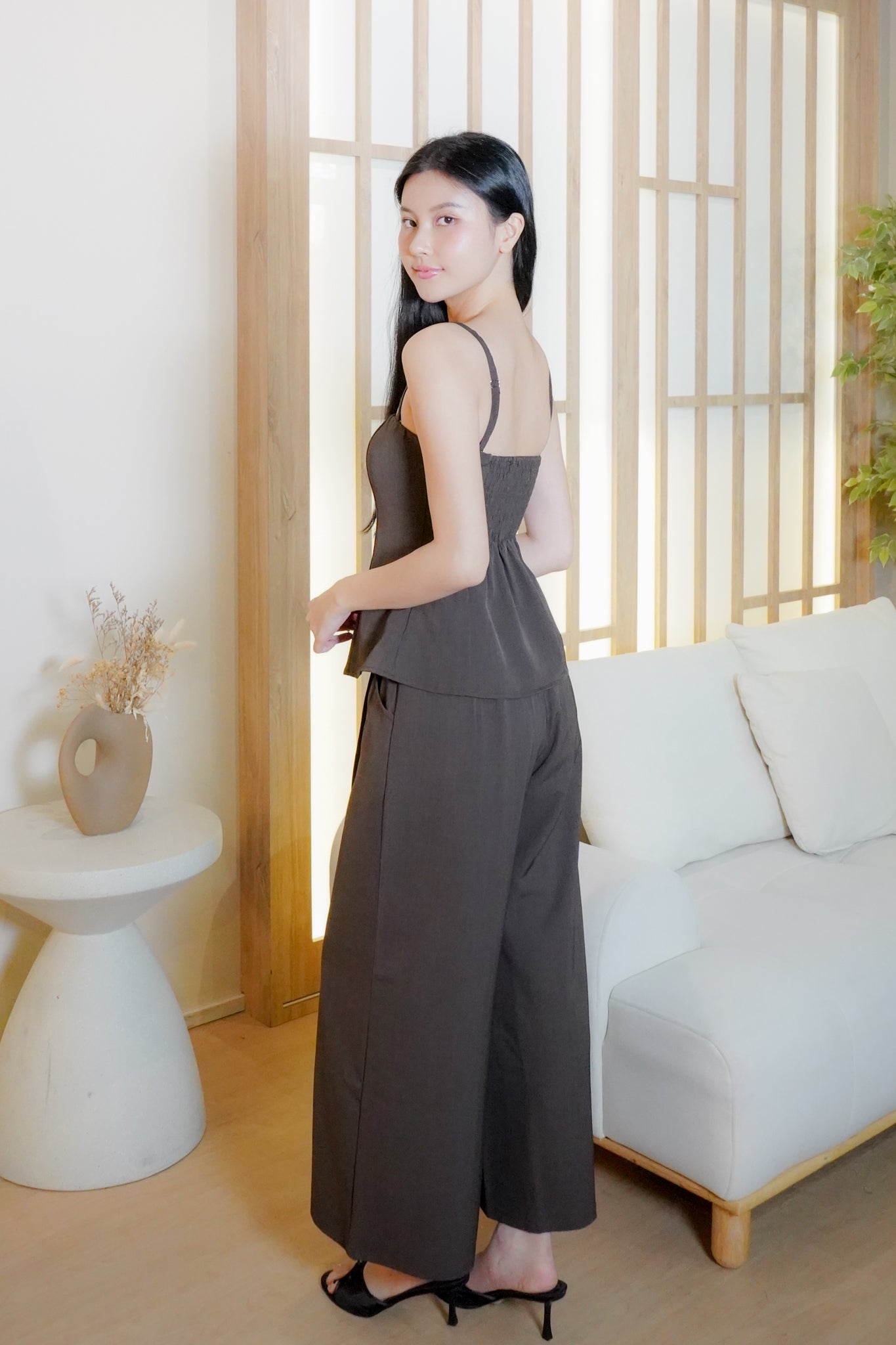 Zia Pintuck Wide Leg Pants (Brown)