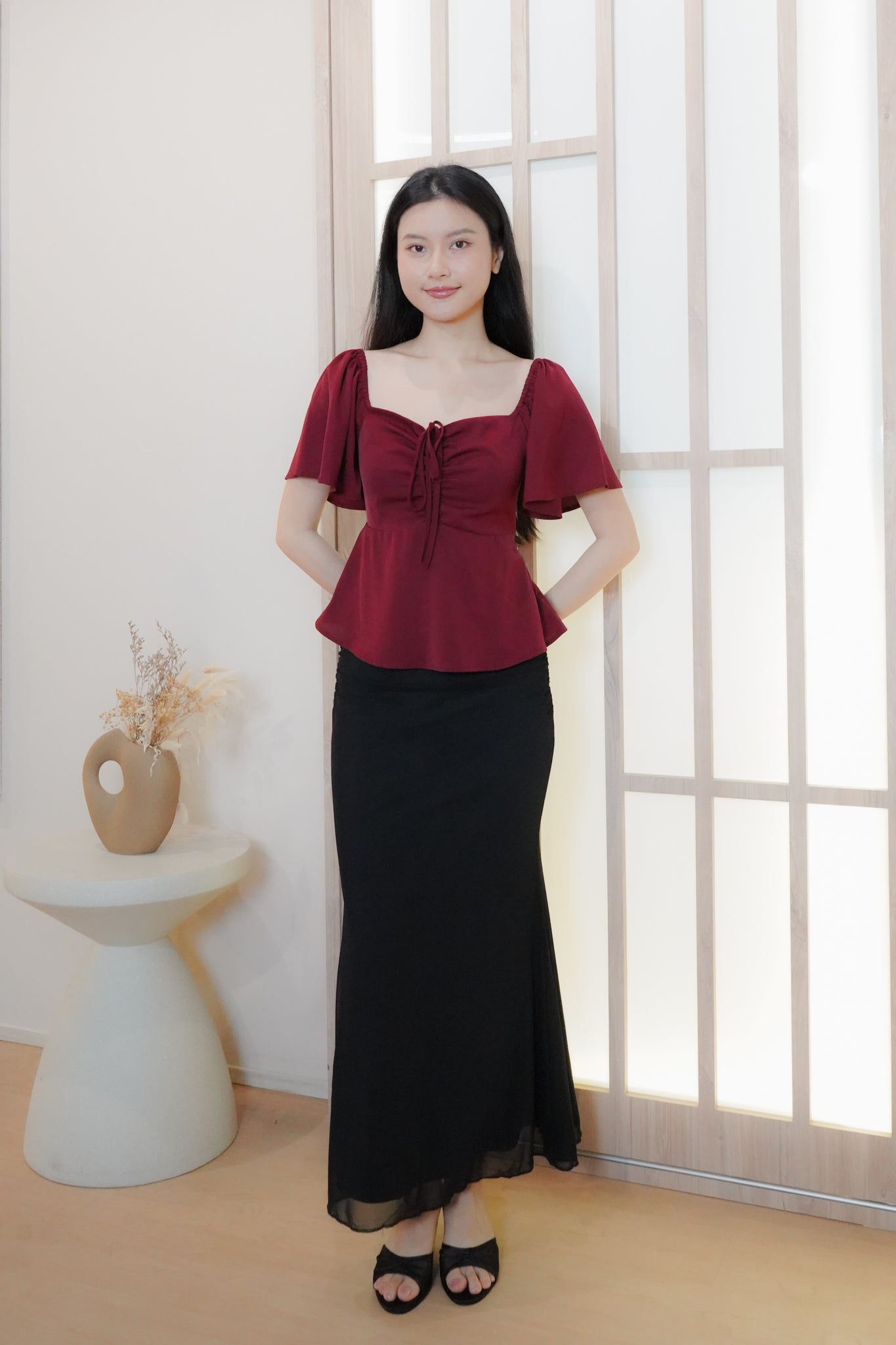 Aria Flutter Sweetheart Top (Maroon)