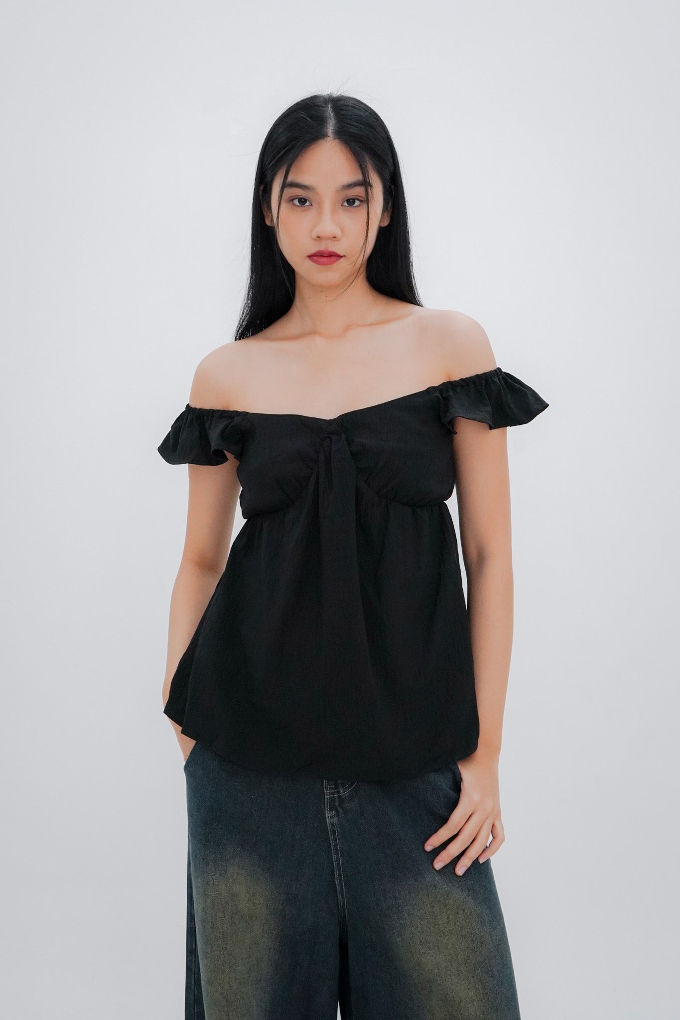 Ivy Flutter Longline Top (Black)