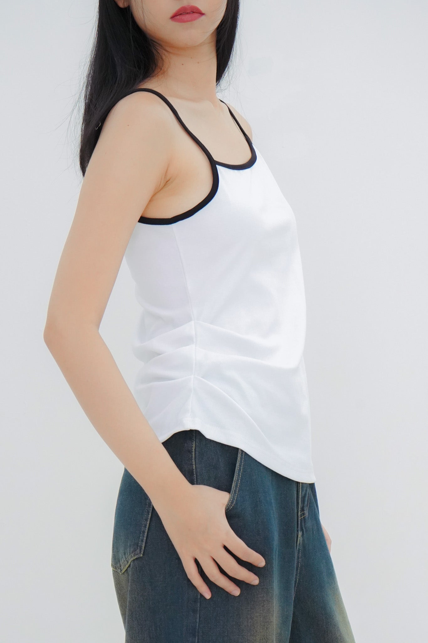 Skylar Contrast Trim Top (White)