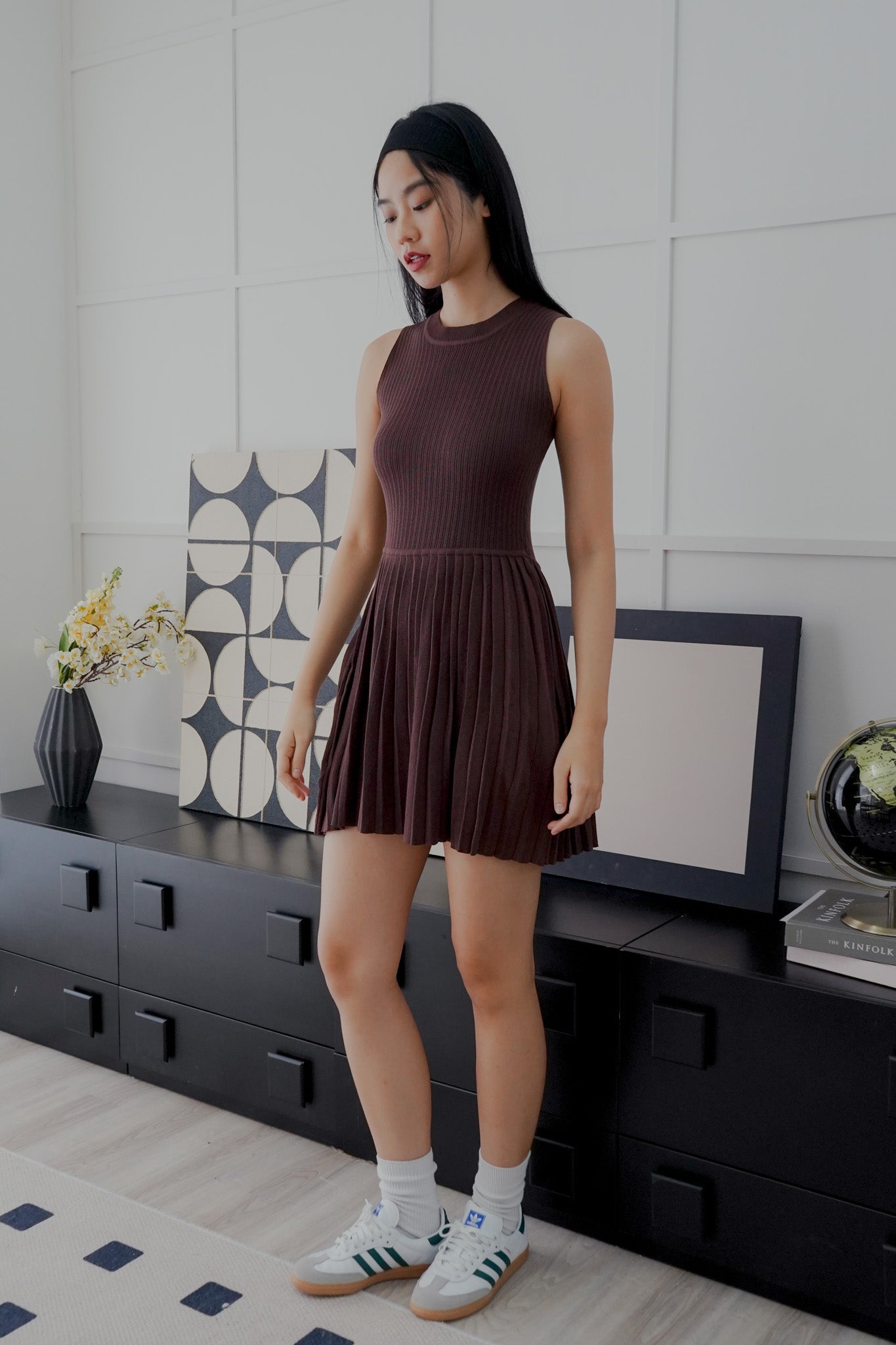 Jordyn Pleated Knit Dress (Mocha)